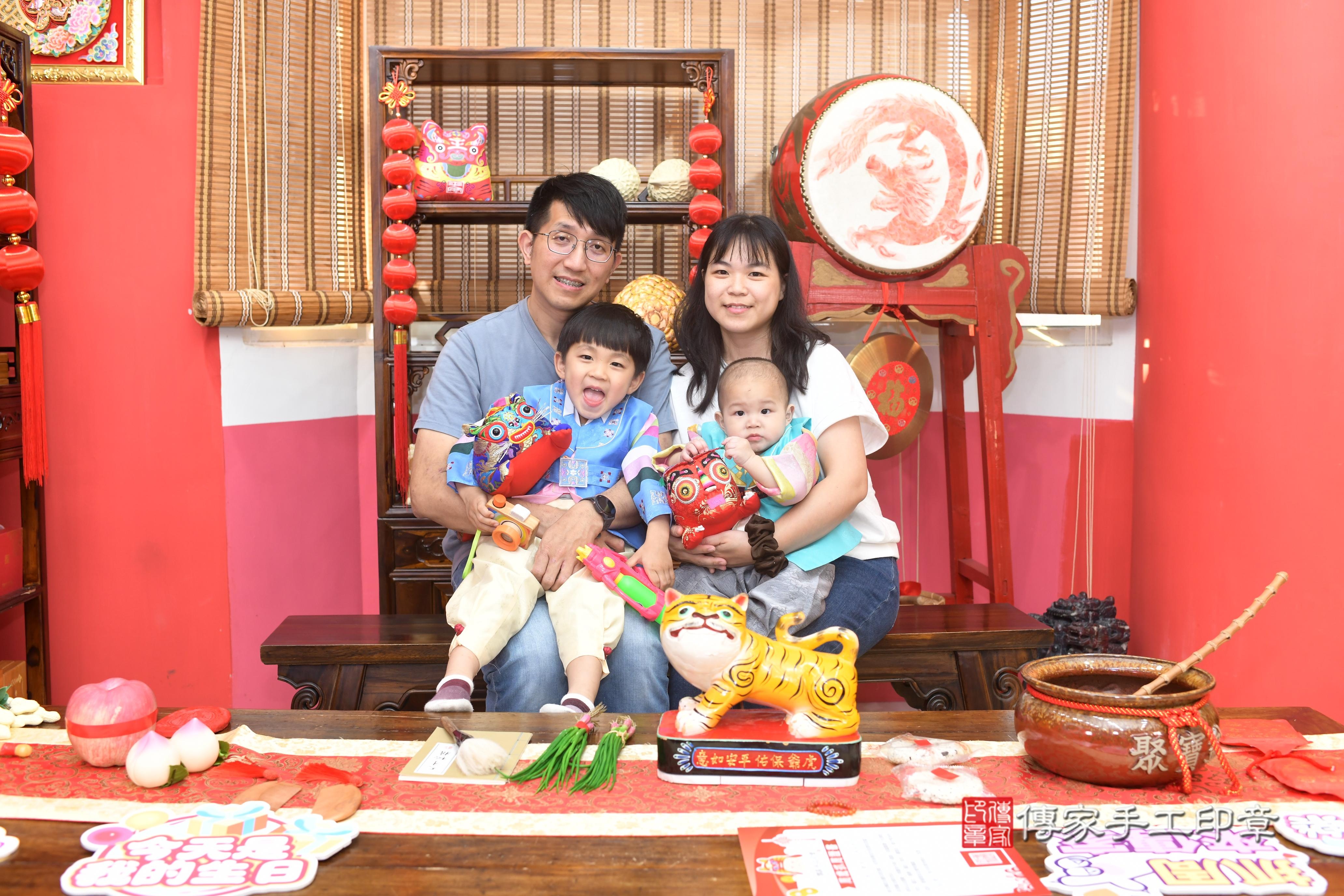 寶寶一歲生日意義非凡,人生當中第一個生日 .....照:22