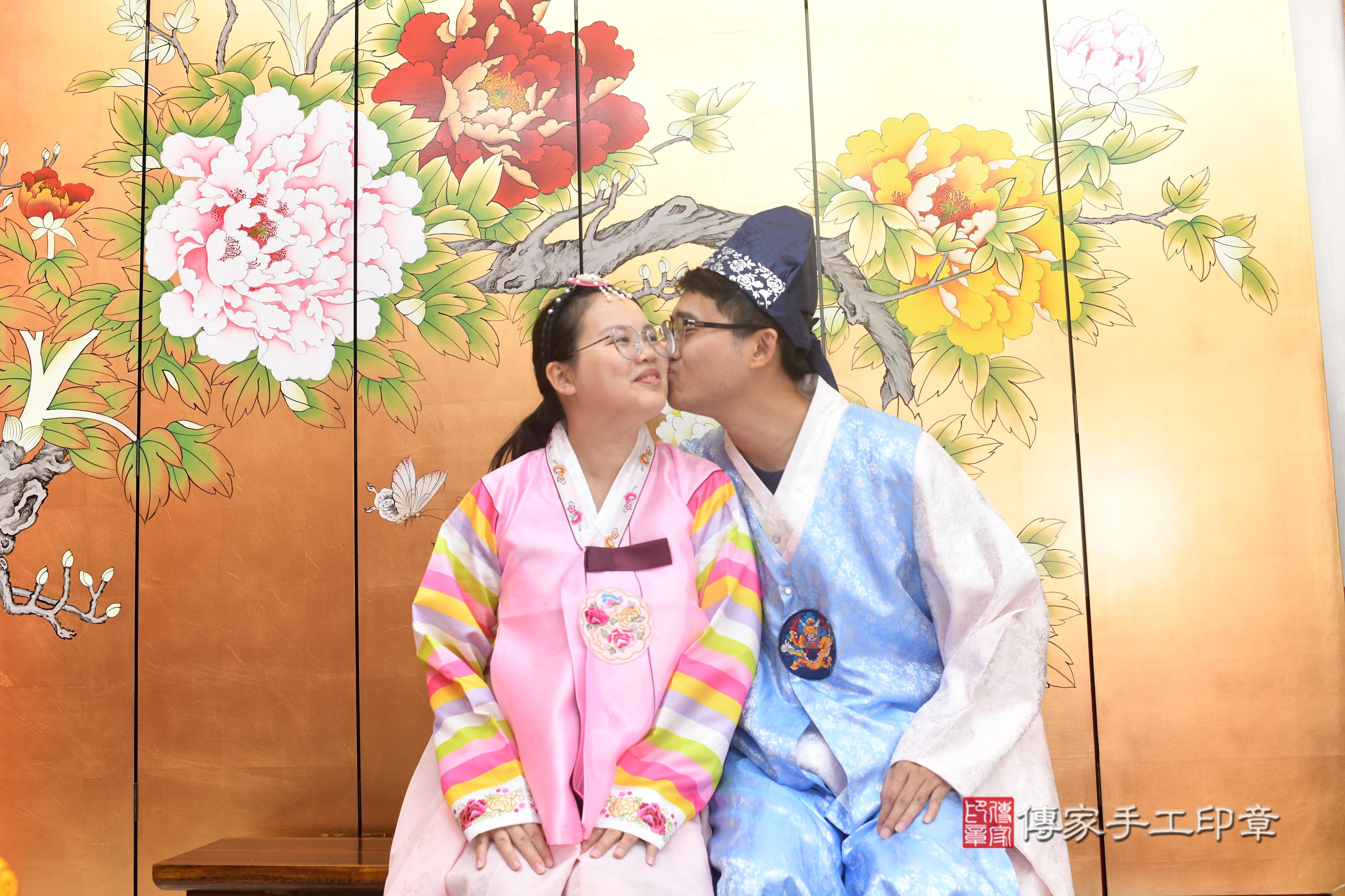 傳家手工印章高雄店、抓周、度脺、中國風會場、傳家嬰兒古禮、吉祥話、抓周道具物品24種、拍照。抓周證書。寶寶抓周、滿周歲、生日快樂、祝福