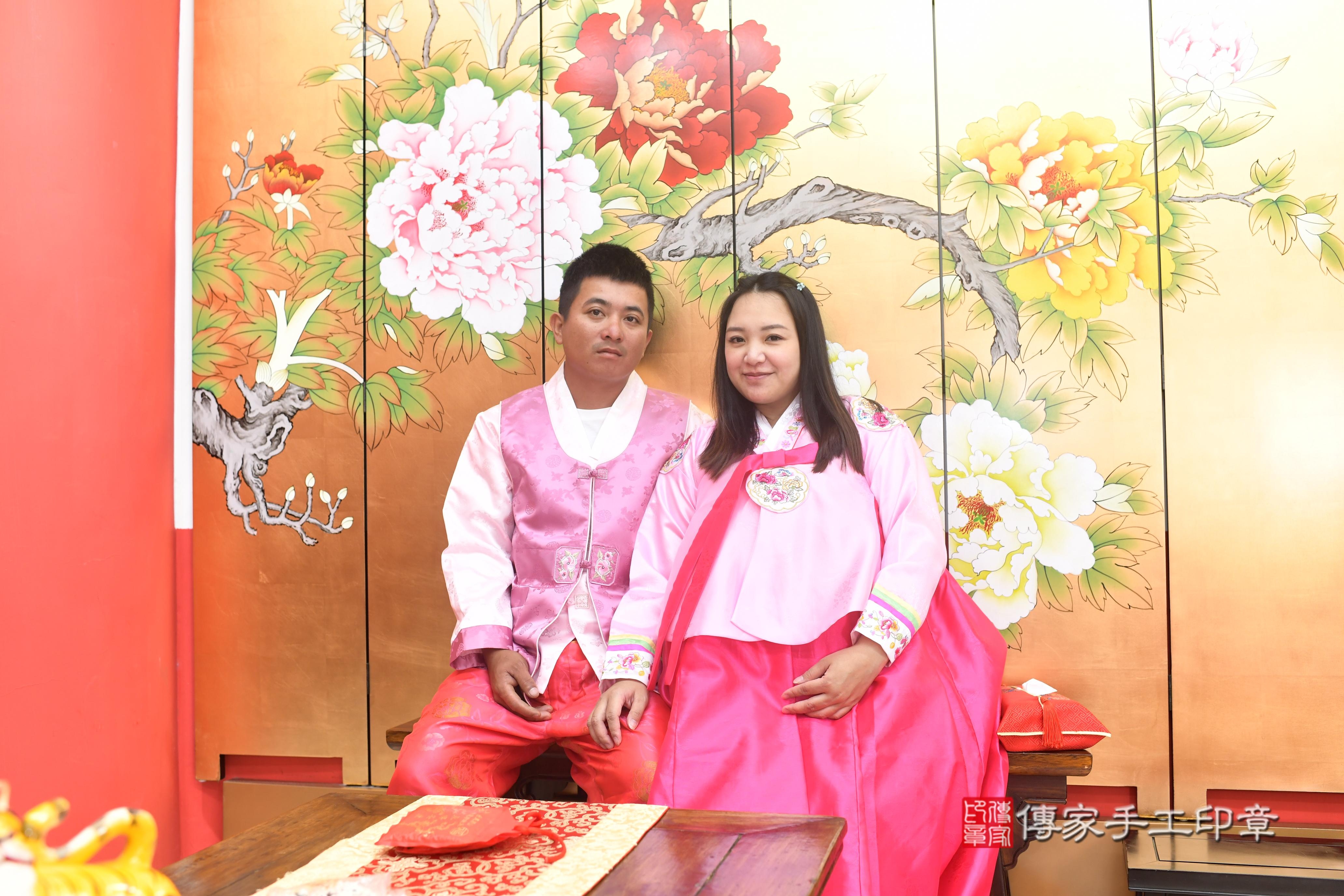 傳家手工印章高雄店、抓周、度脺、中國風會場、傳家嬰兒古禮、吉祥話、抓周道具物品24種、拍照。抓周證書。寶寶抓周、滿周歲、生日快樂、祝福