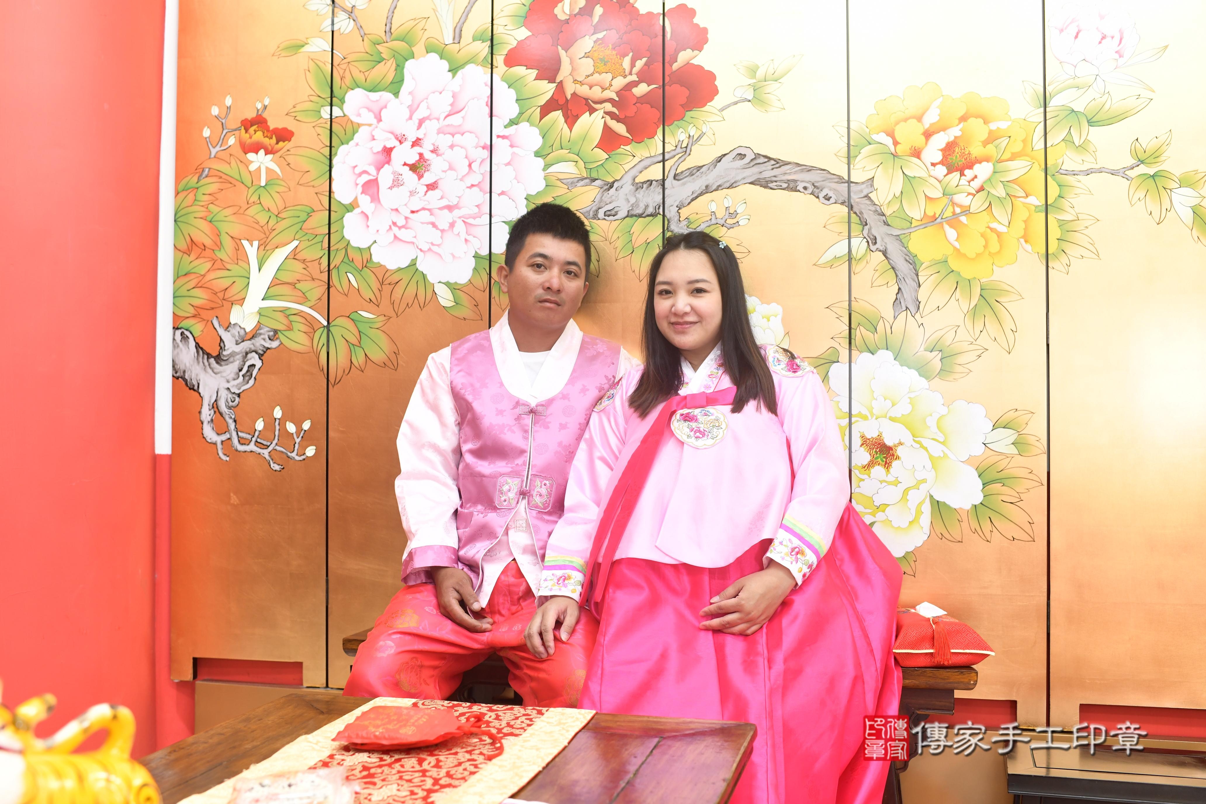 傳家手工印章高雄店、抓周、度脺、中國風會場、傳家嬰兒古禮、吉祥話、抓周道具物品24種、拍照。抓周證書。寶寶抓周、滿周歲、生日快樂、祝福