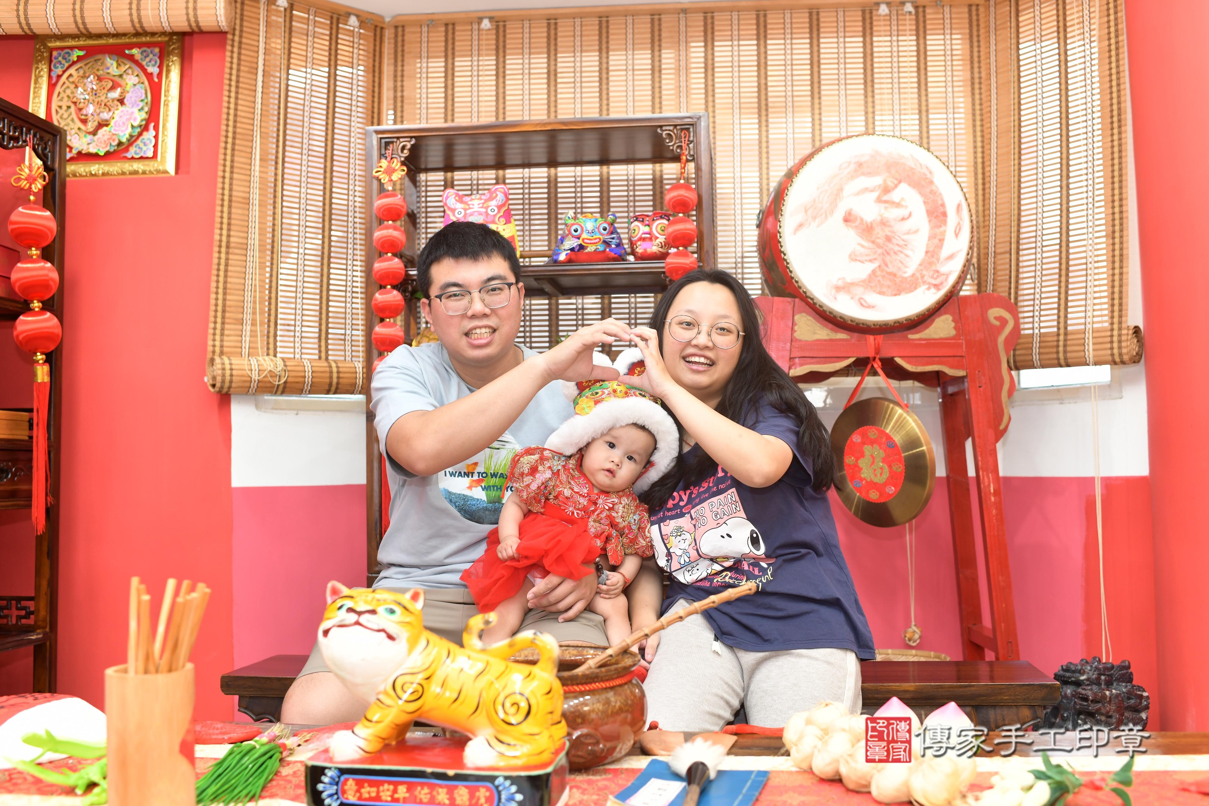 寶寶抓週趣味瞬間:命運道具大揭密!高雄市鳳山區巧巧寶貝抓周推薦:傳 .....照:4