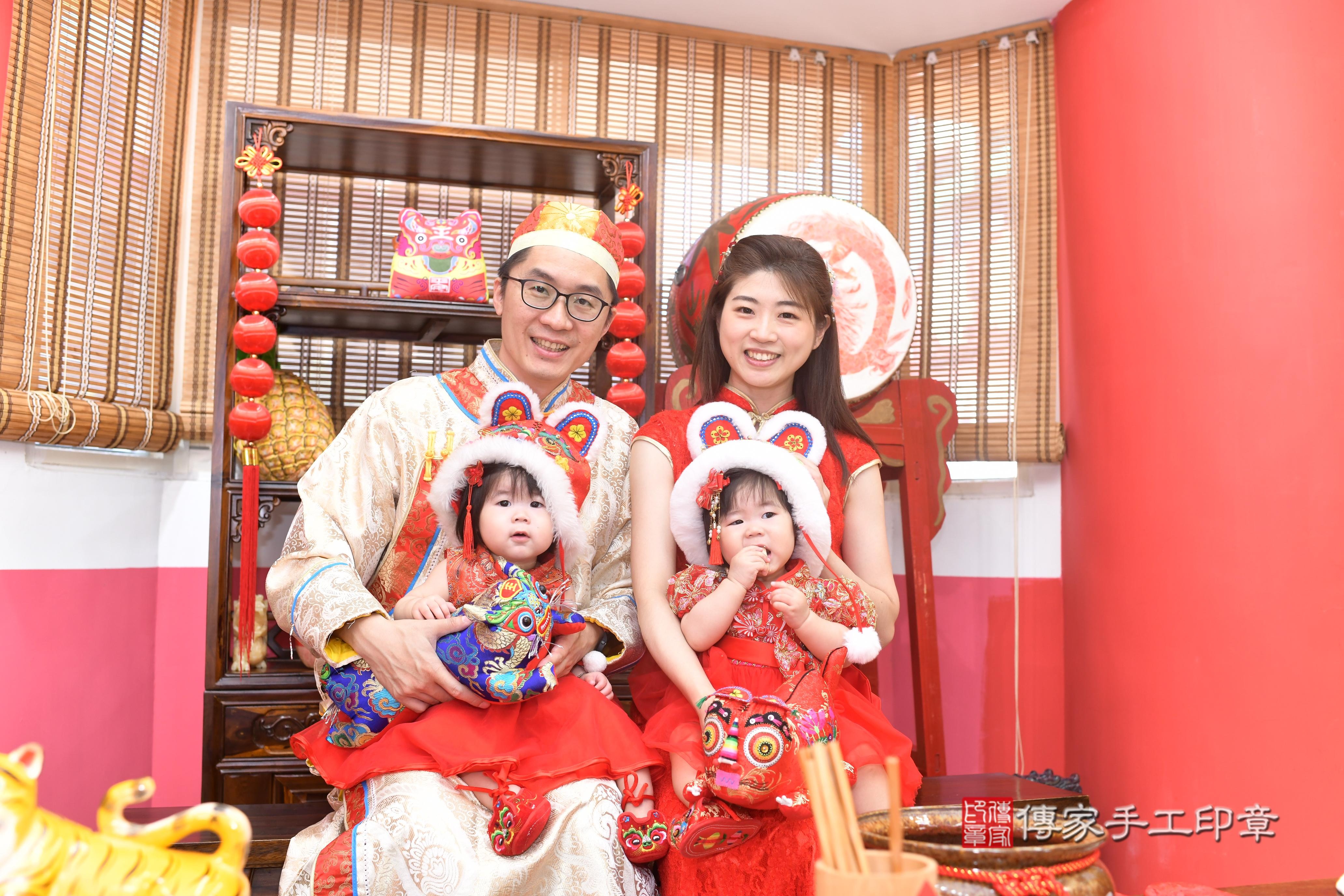 寶寶抓週:夢想從這裡開始!高雄市鳳山區雙胞胎霏霏&霓霓寶貝抓周推薦 .....照:10