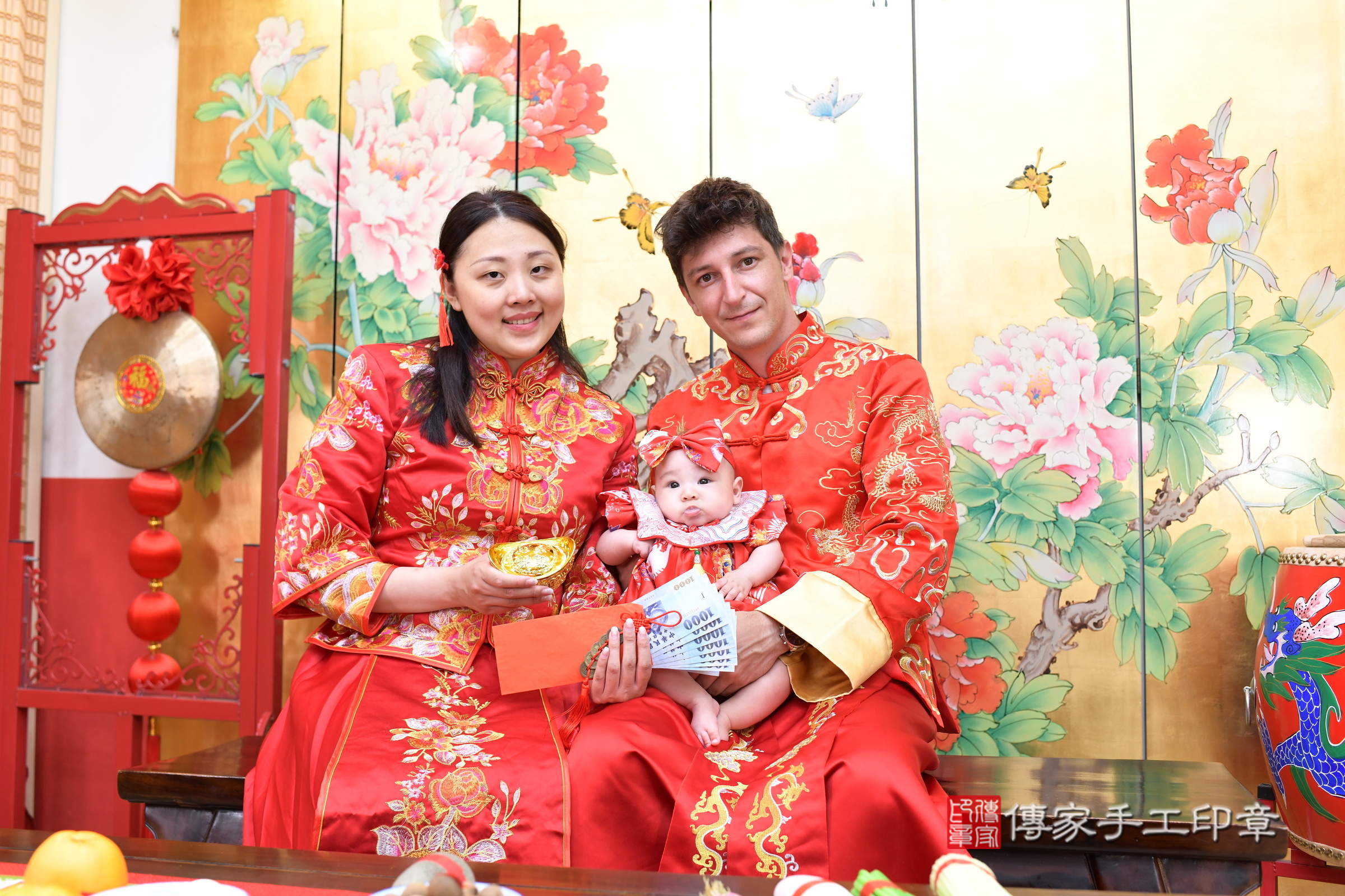 宸宸寶寶(台北市大同區嬰兒寶寶滿月剃頭理髮、嬰兒剃胎毛儀式吉祥話)。中國風會場，爸媽寶貝穿「日中韓」古裝禮服。專業拍照、證書。★購買「臍帶章、肚臍章、胎毛筆刷印章」贈送：剃頭、收涎、抓周，三選一。2025.5.9，照片8