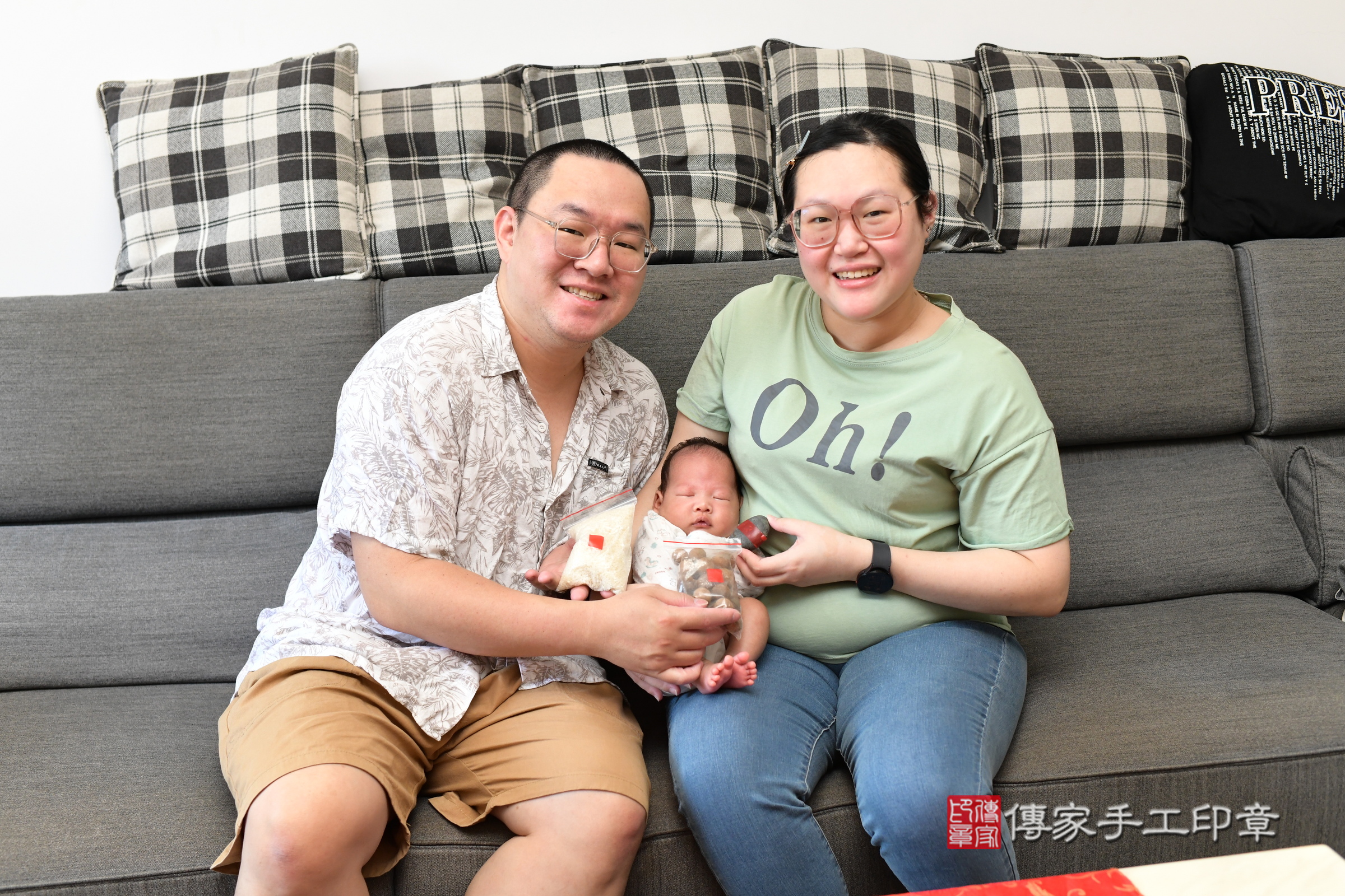 小硯寶寶(台北市大同區嬰兒寶寶滿月剃頭理髮、嬰兒剃胎毛儀式吉祥話)。中國風會場，爸媽寶貝穿「日中韓」古裝禮服。專業拍照、證書。★購買「臍帶章、肚臍章、胎毛筆刷印章」贈送：剃頭、收涎、抓周，三選一。2025.5.14，照片8