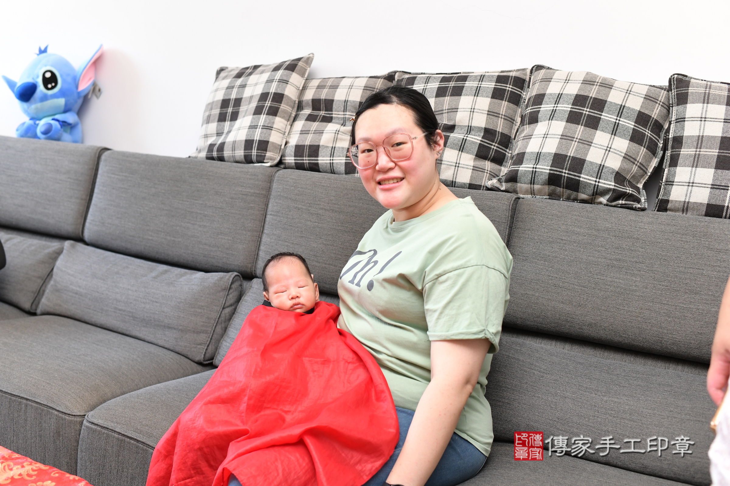 小硯寶寶(台北市大同區嬰兒寶寶滿月剃頭理髮、嬰兒剃胎毛儀式吉祥話)。中國風會場，爸媽寶貝穿「日中韓」古裝禮服。專業拍照、證書。★購買「臍帶章、肚臍章、胎毛筆刷印章」贈送：剃頭、收涎、抓周，三選一。2025.5.14，照片16