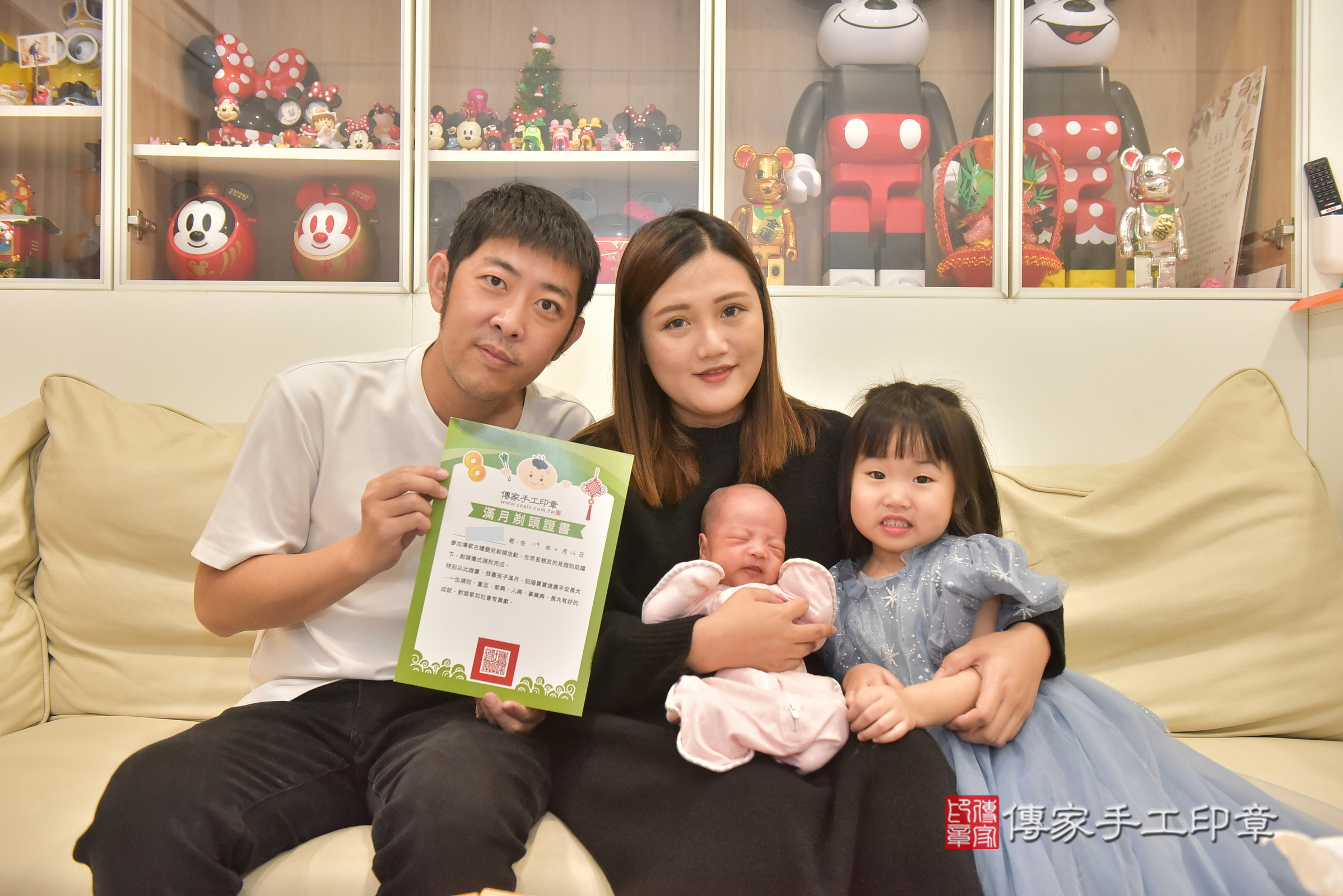 鈞鈞寶寶(台中市北屯區到府嬰兒鈞鈞寶寶滿月剃頭理髮、到府嬰兒剃胎毛儀式吉祥話)。到府剃頭剃胎毛主持、專業拍照、證書。★購買「臍帶章、肚臍章、胎毛筆刷印章」贈送：剃頭、收涎、抓周，三選一。2025.2.16，照片13
