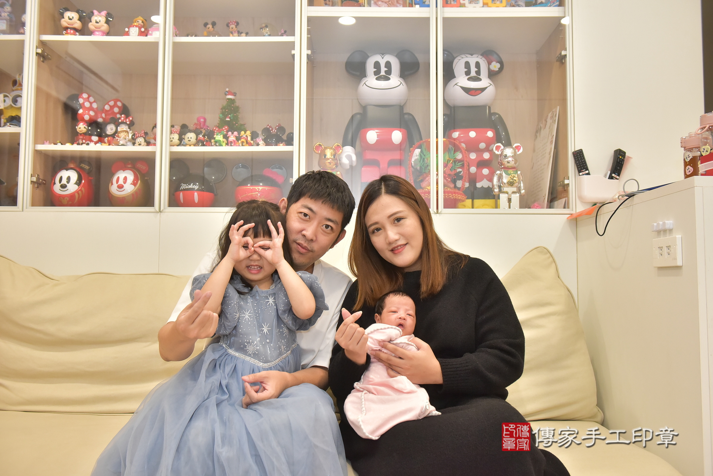 鈞鈞寶寶(台中市北屯區到府嬰兒鈞鈞寶寶滿月剃頭理髮、到府嬰兒剃胎毛儀式吉祥話)。到府剃頭剃胎毛主持、專業拍照、證書。★購買「臍帶章、肚臍章、胎毛筆刷印章」贈送：剃頭、收涎、抓周，三選一。2025.2.16，照片3
