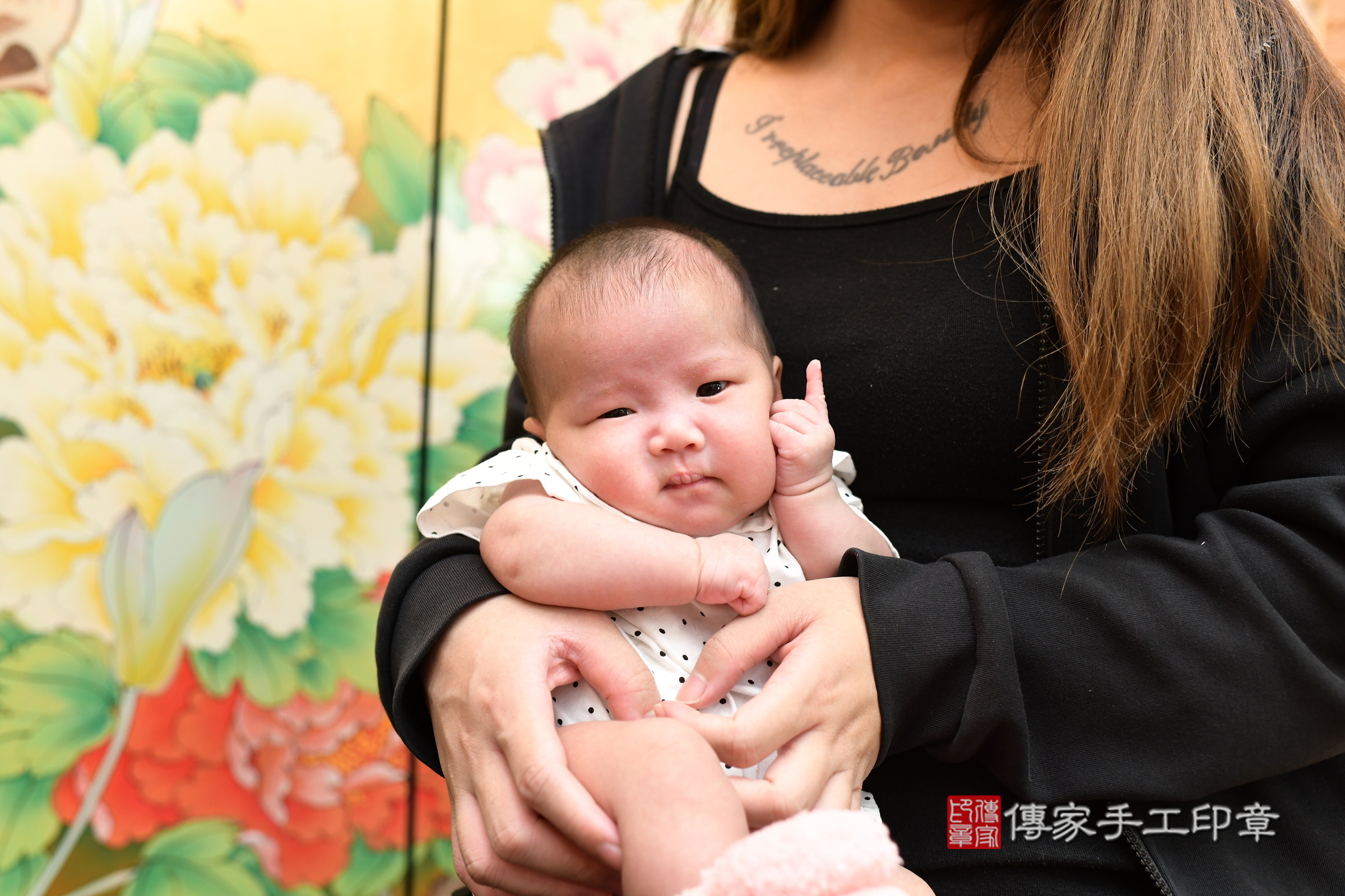 希希寶寶(新北市永和區嬰兒寶寶滿月剃頭理髮、嬰兒剃胎毛儀式吉祥話)。中國風會場，爸媽寶貝穿「日中韓」古裝禮服。專業拍照、證書。★購買「臍帶章、肚臍章、胎毛筆刷印章」贈送：剃頭、收涎、抓周，三選一。2025.5.20，照片17