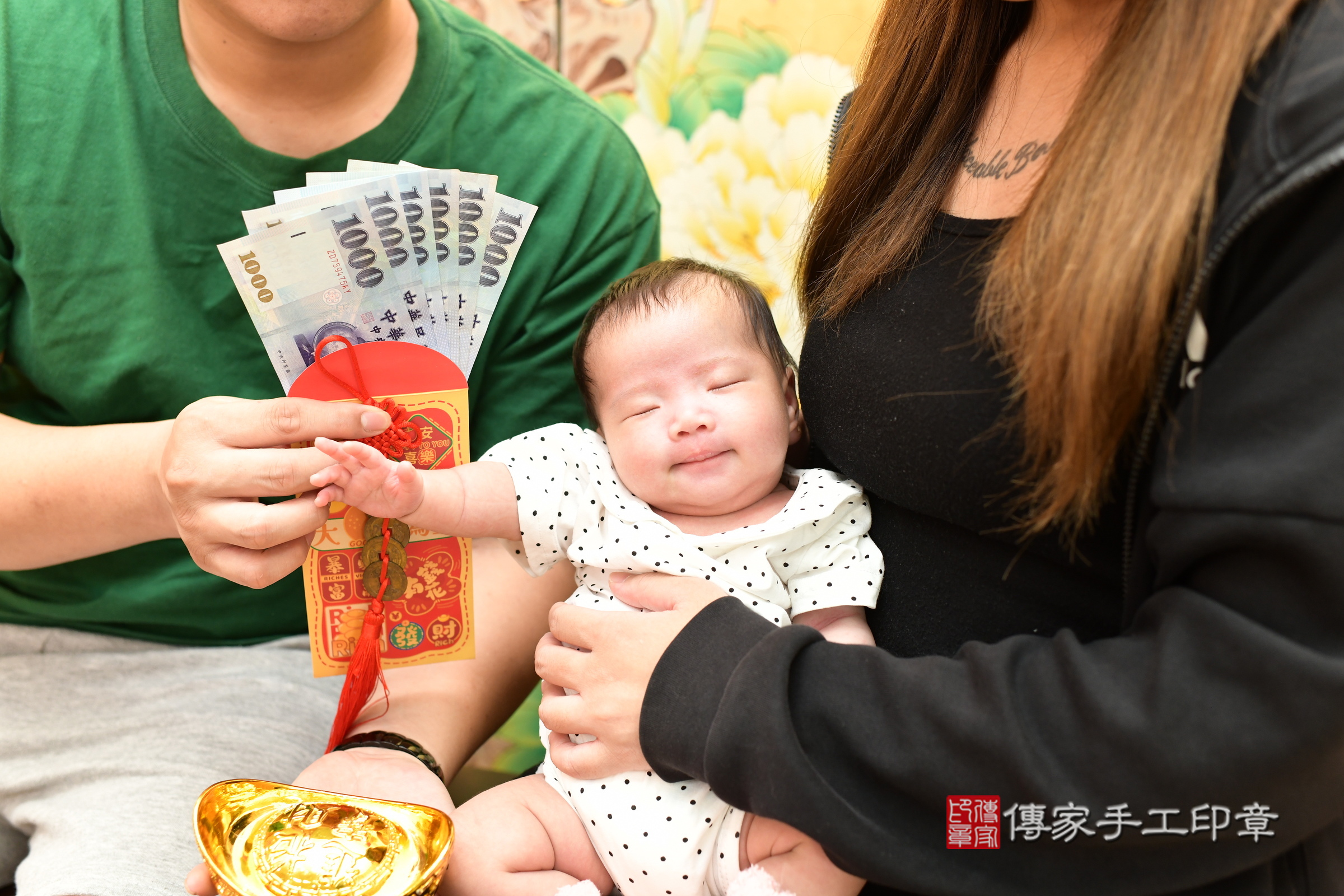 希希寶寶(新北市永和區嬰兒寶寶滿月剃頭理髮、嬰兒剃胎毛儀式吉祥話)。中國風會場，爸媽寶貝穿「日中韓」古裝禮服。專業拍照、證書。★購買「臍帶章、肚臍章、胎毛筆刷印章」贈送：剃頭、收涎、抓周，三選一。2025.5.20，照片11