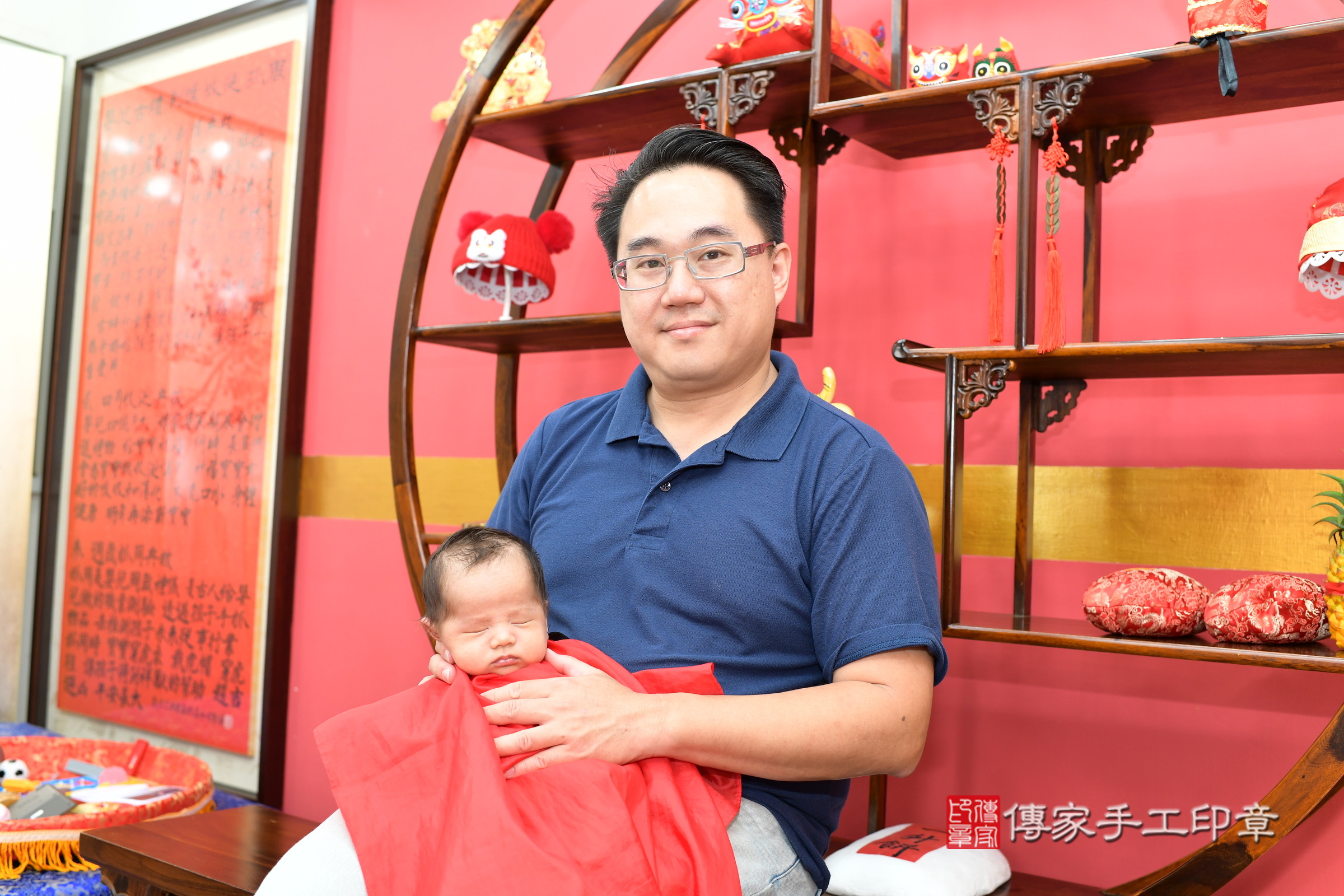 升升寶寶(新北市永和區嬰兒寶寶滿月剃頭理髮、嬰兒剃胎毛儀式吉祥話)。中國風會場，爸媽寶貝穿「日中韓」古裝禮服。專業拍照、證書。★購買「臍帶章、肚臍章、胎毛筆刷印章」贈送：剃頭、收涎、抓周，三選一。2025.5.17，照片7