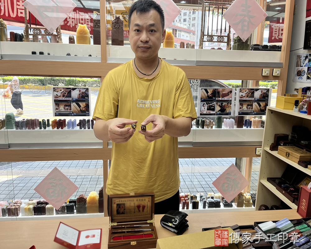 顧客滿意推薦：傳家嬰兒實木小三寶、紅虎眼石臍帶印章、胎毛筆。新竹縣竹北市-賴先生2025.06.07