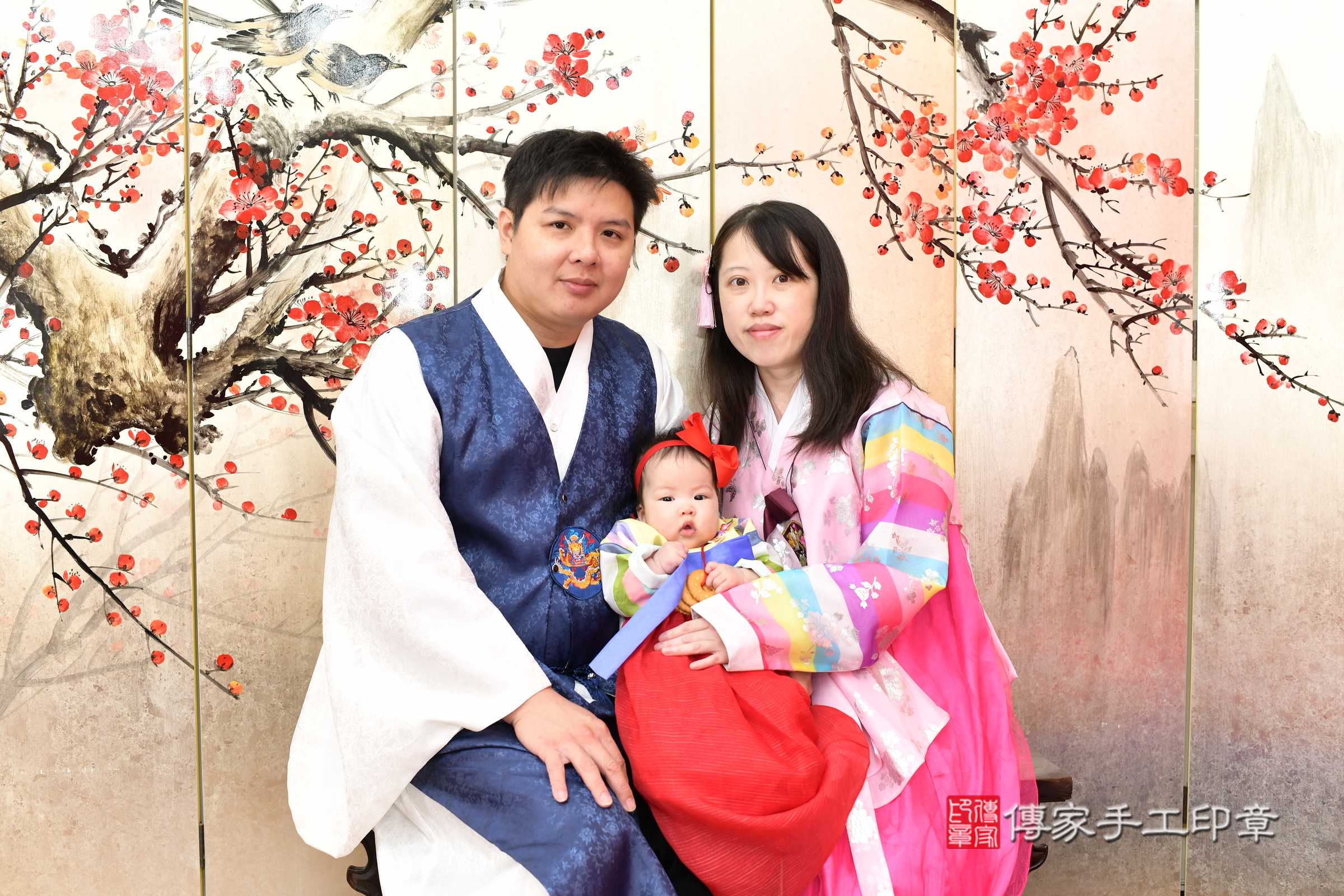 新北市永和區悅悅寶寶收涎推薦：傳家新北店收涎中國風會場，嬰兒古禮收涎收口水流程儀式、收涎吉祥話、收涎餅乾、收涎拍照。收涎證書。2025.5.25，照片9