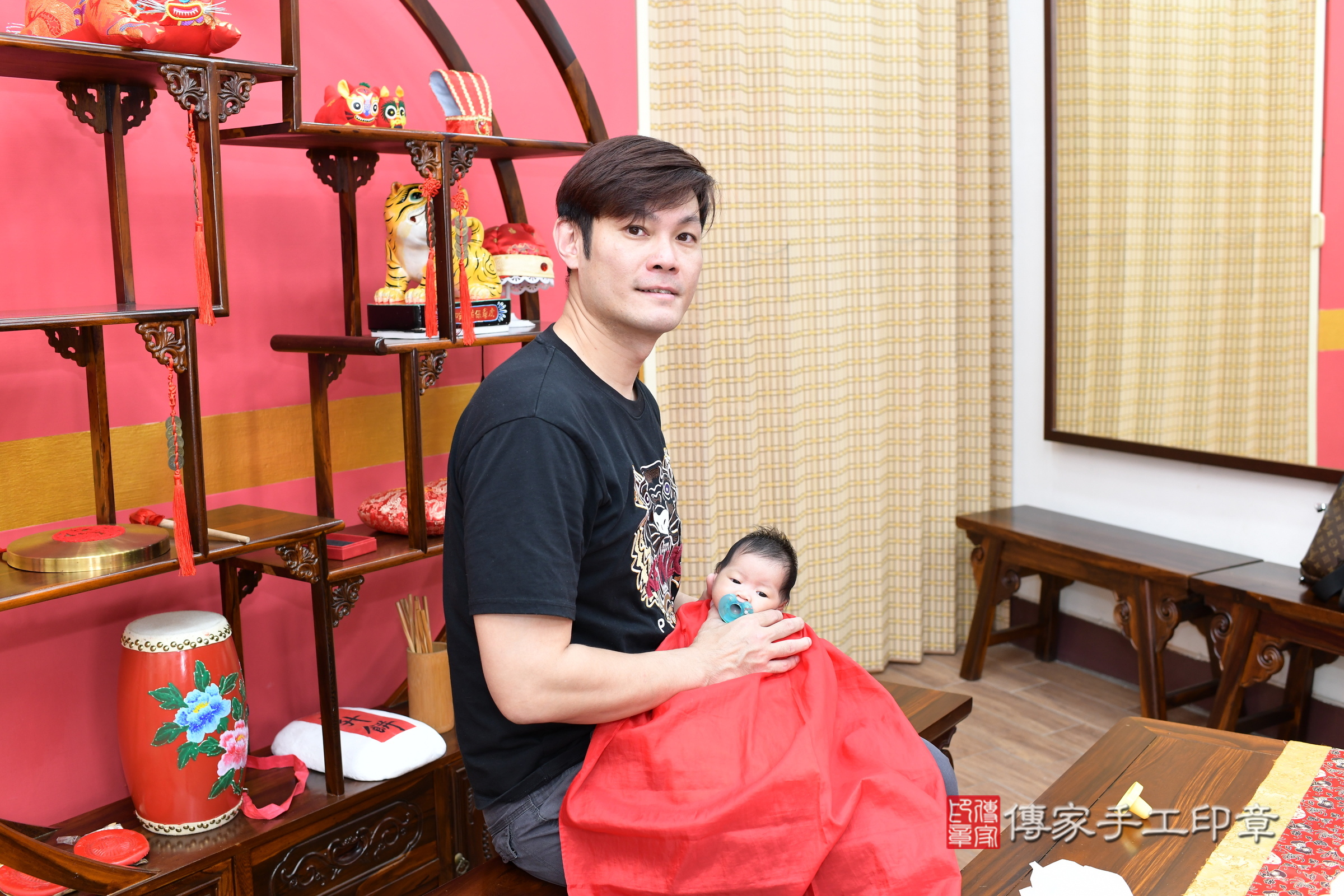 月月寶寶(新北市永和區嬰兒寶寶滿月剃頭理髮、嬰兒剃胎毛儀式吉祥話)。中國風會場，爸媽寶貝穿「日中韓」古裝禮服。專業拍照、證書。★購買「臍帶章、肚臍章、胎毛筆刷印章」贈送：剃頭、收涎、抓周，三選一。2025.5.14，照片16