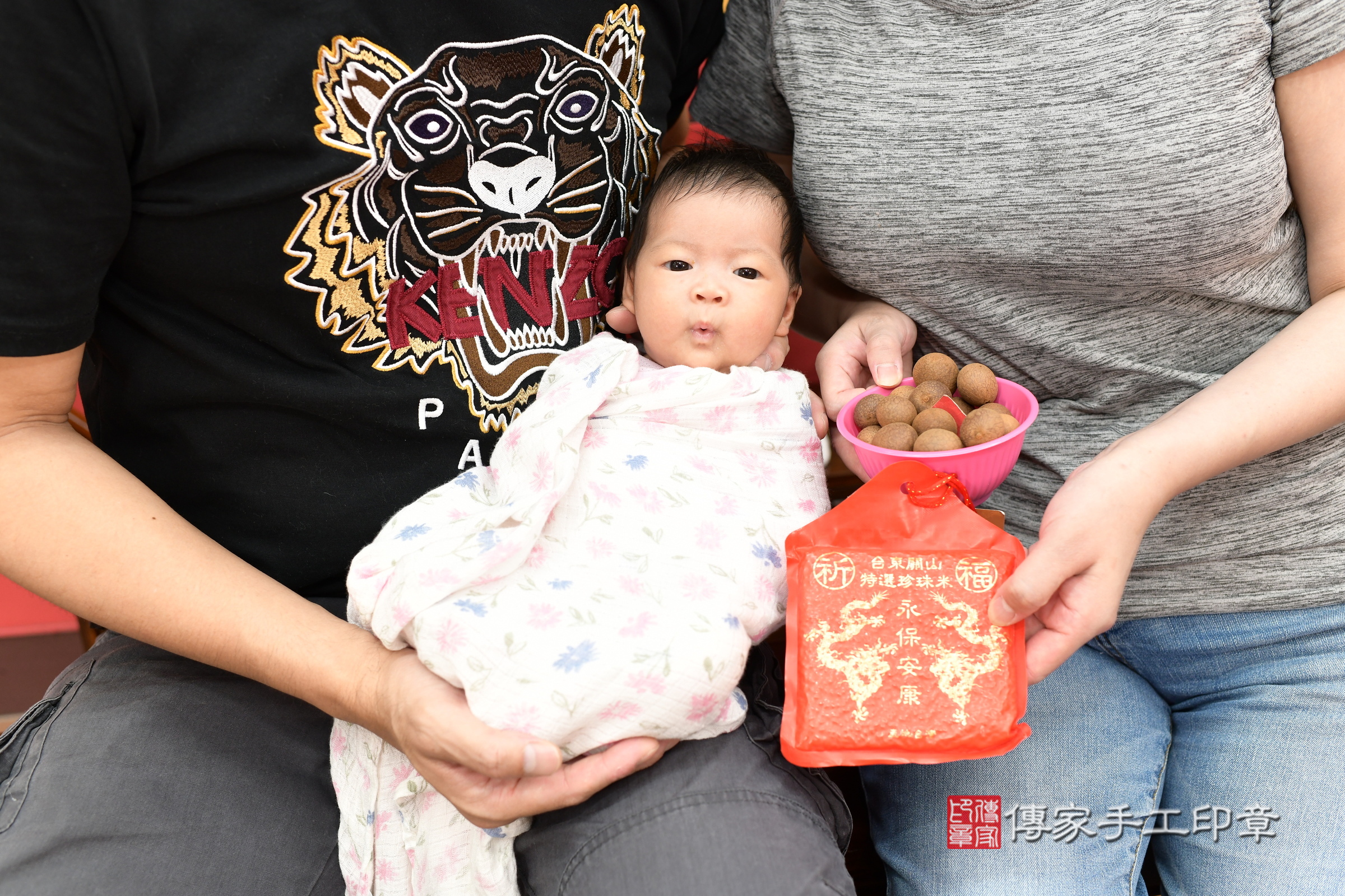 月月寶寶(新北市永和區嬰兒寶寶滿月剃頭理髮、嬰兒剃胎毛儀式吉祥話)。中國風會場，爸媽寶貝穿「日中韓」古裝禮服。專業拍照、證書。★購買「臍帶章、肚臍章、胎毛筆刷印章」贈送：剃頭、收涎、抓周，三選一。2025.5.14，照片6