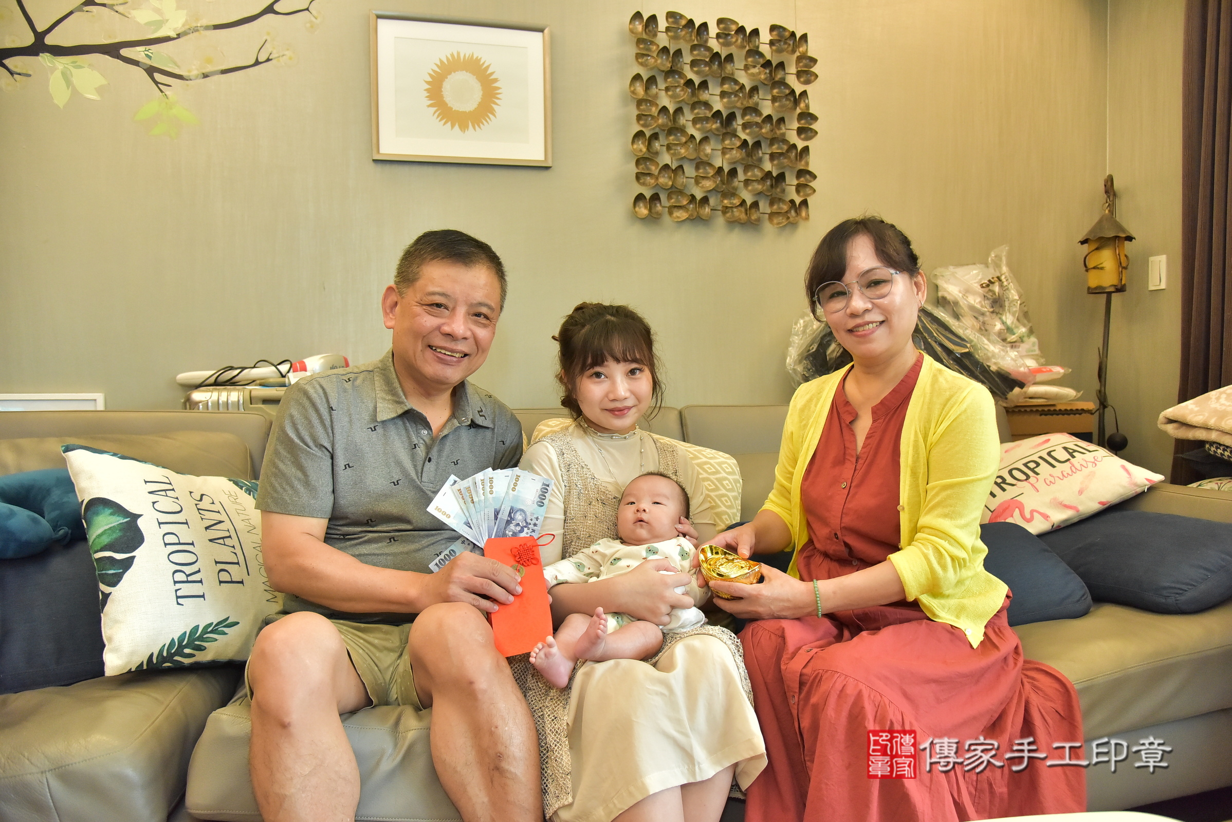 樂樂寶寶(新北市到府嬰兒樂樂寶寶滿月剃頭理髮、到府嬰兒剃胎毛儀式吉祥話)。到府剃頭剃胎毛主持、專業拍照、證書。★購買「臍帶章、肚臍章、胎毛筆刷印章」贈送：剃頭、收涎、抓周，三選一。2025.5.21，照片9