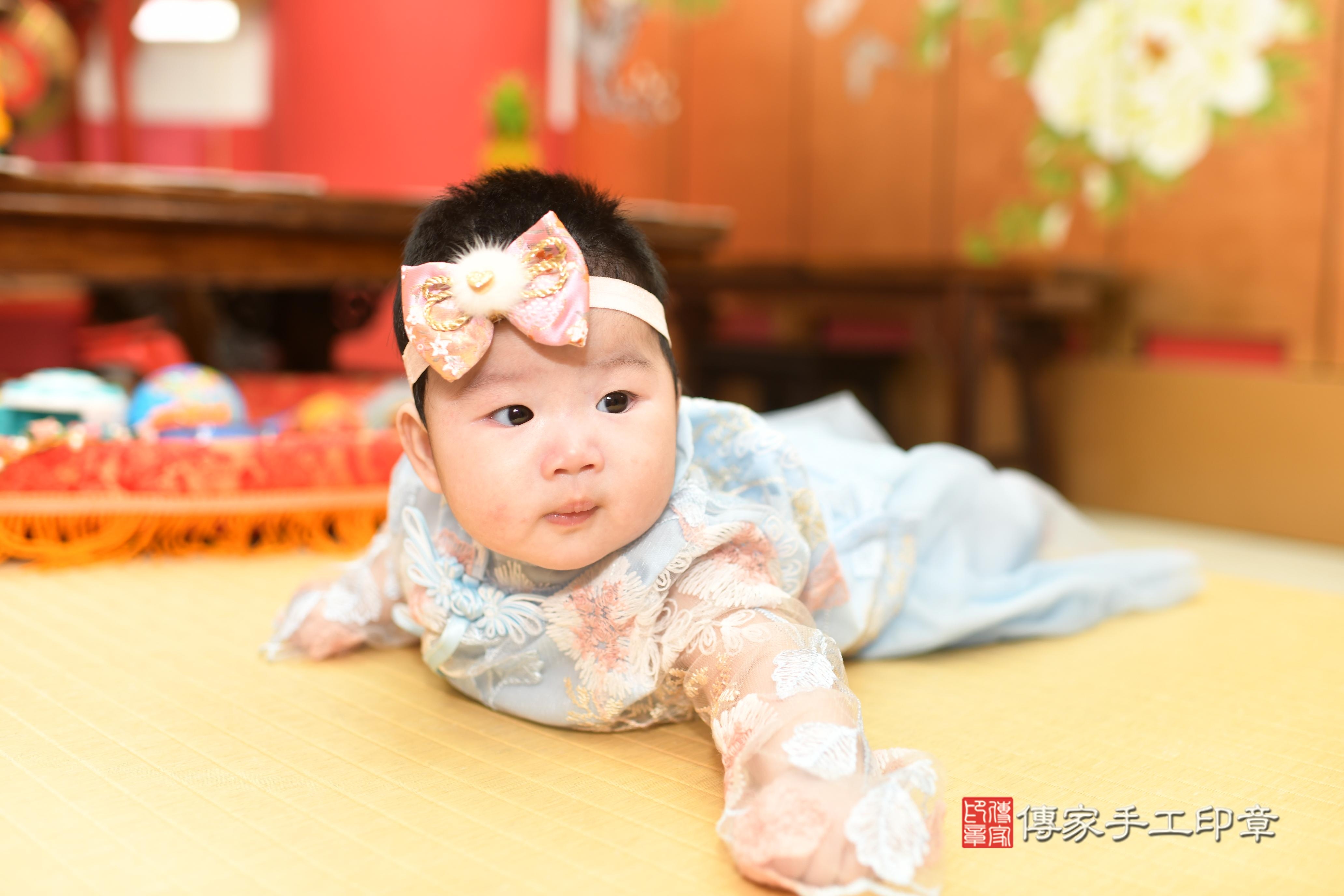 傳家手工印章高雄店、抓周、度脺、中國風會場、傳家嬰兒古禮、吉祥話、抓周道具物品24種、拍照。抓周證書。寶寶抓周、滿周歲、生日快樂、祝福
