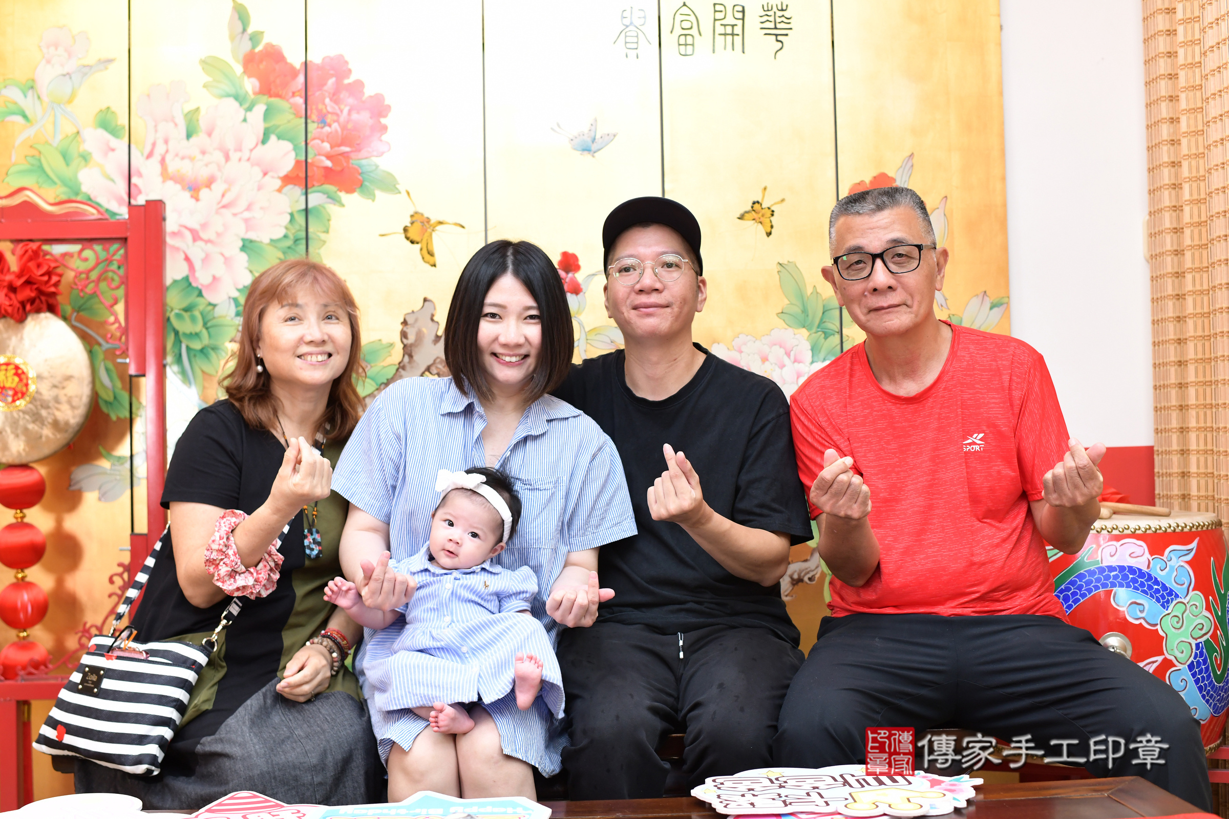 台北市大同區芮芮寶寶收涎推薦：傳家台北店收涎中國風會場，嬰兒古禮收涎收口水流程儀式、收涎吉祥話、收涎餅乾、收涎拍照。收涎證書。2025.5.17，照片6