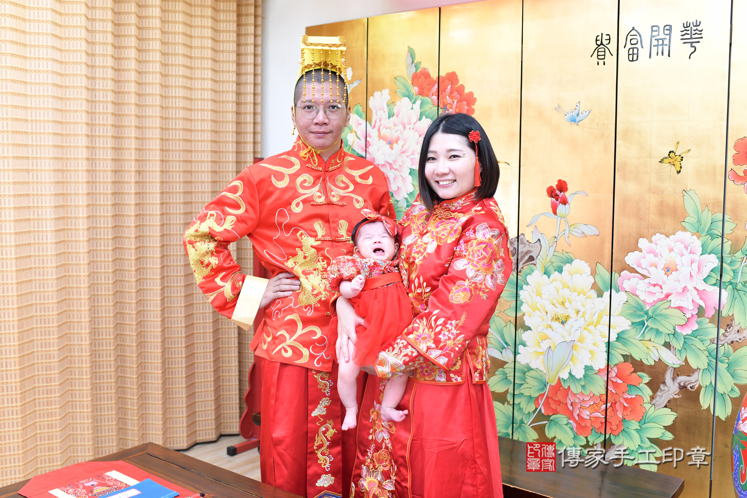 台北市大同區芮芮寶寶收涎推薦：傳家台北店收涎中國風會場，嬰兒古禮收涎收口水流程儀式、收涎吉祥話、收涎餅乾、收涎拍照。收涎證書。2025.5.17，照片9