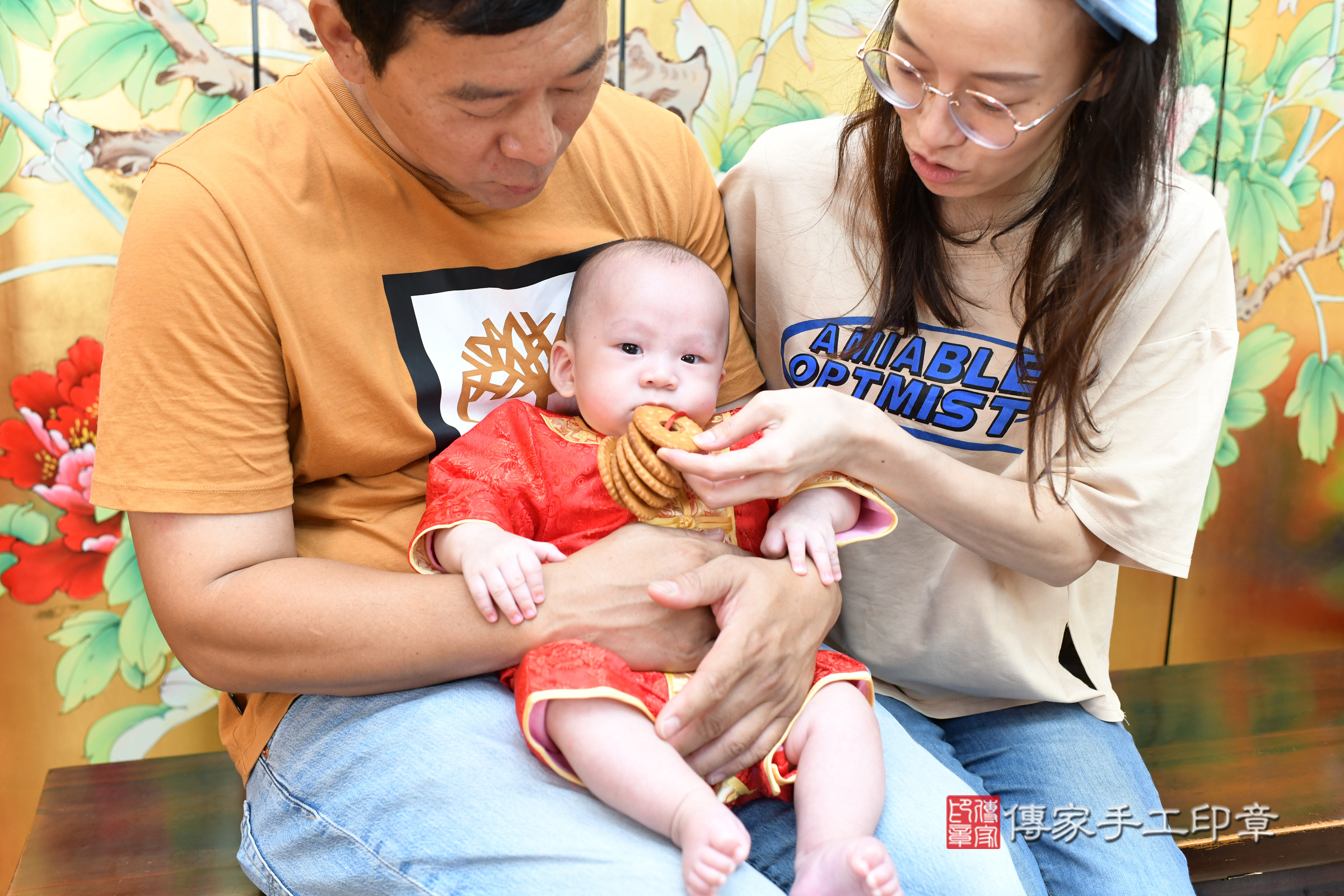 台北市大同區宸宸寶寶收涎推薦：傳家台北店收涎中國風會場，嬰兒古禮收涎收口水流程儀式、收涎吉祥話、收涎餅乾、收涎拍照。收涎證書。2025.5.29，照片16