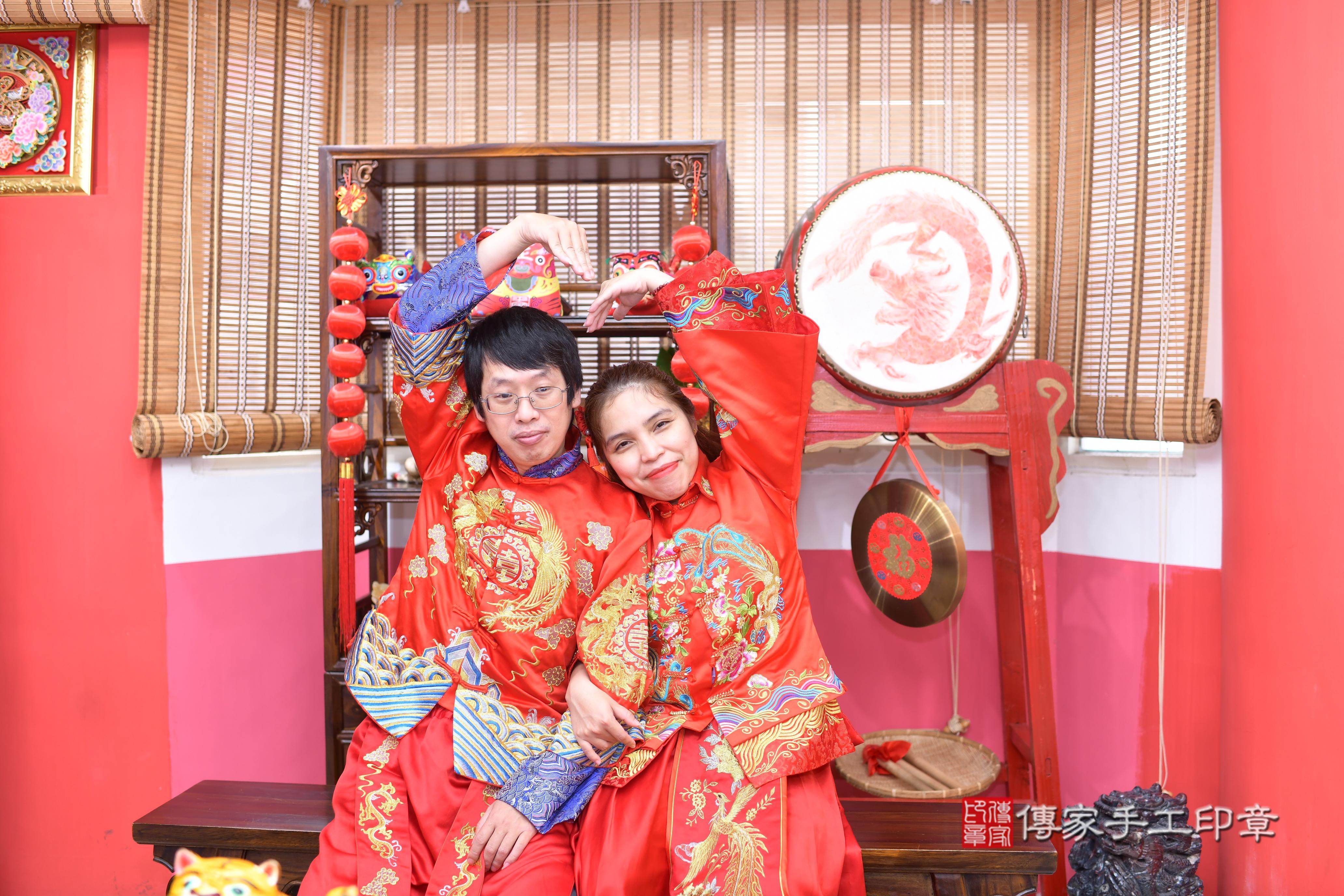 傳家手工印章高雄店、抓周、度脺、中國風會場、傳家嬰兒古禮、吉祥話、抓周道具物品24種、拍照。抓周證書。寶寶抓周、滿周歲、生日快樂、祝福