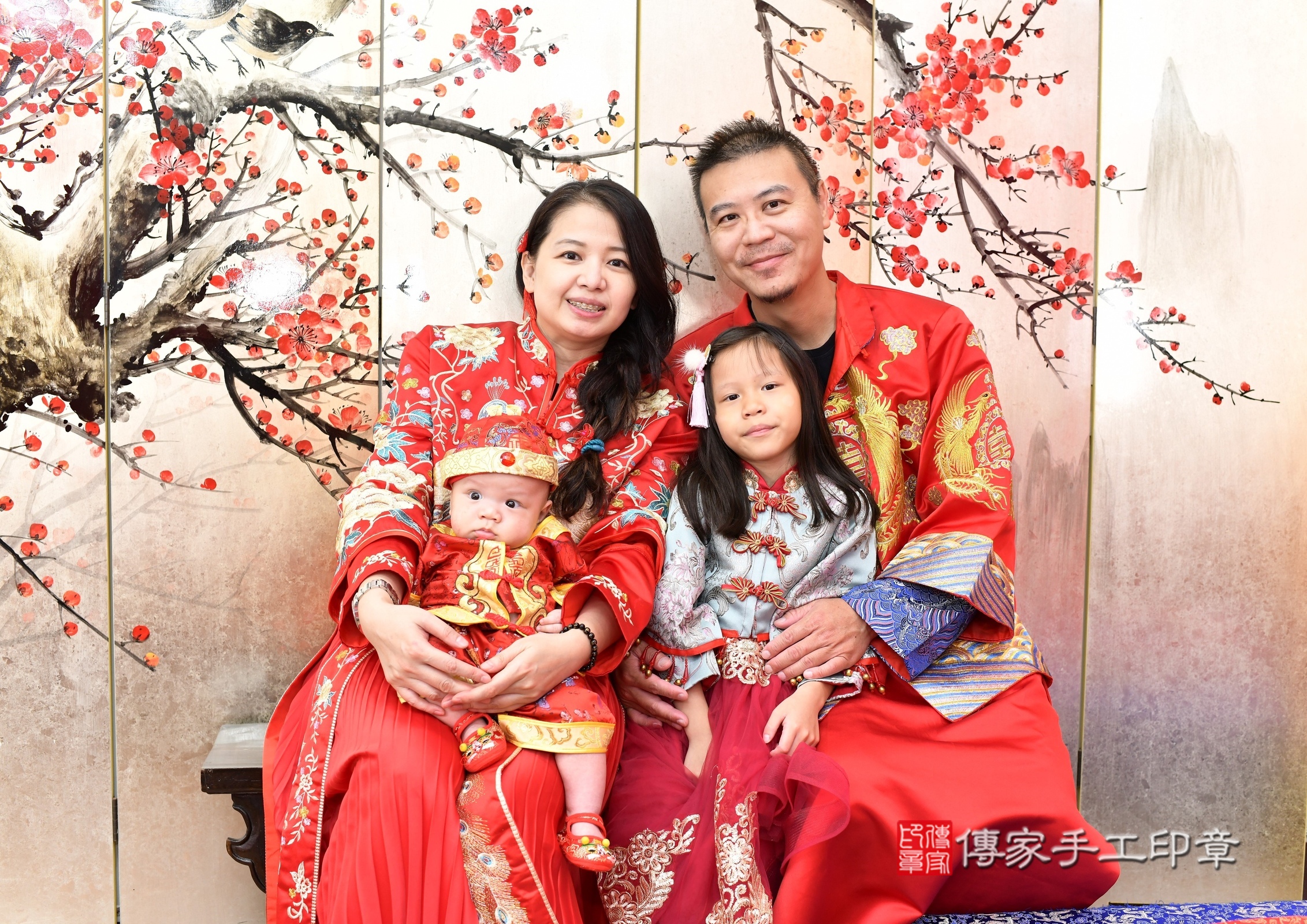 新北市永和區宸宸寶寶收涎推薦：傳家新北店收涎中國風會場，嬰兒古禮收涎收口水流程儀式、收涎吉祥話、收涎餅乾、收涎拍照。收涎證書。2025.6.15，照片10
