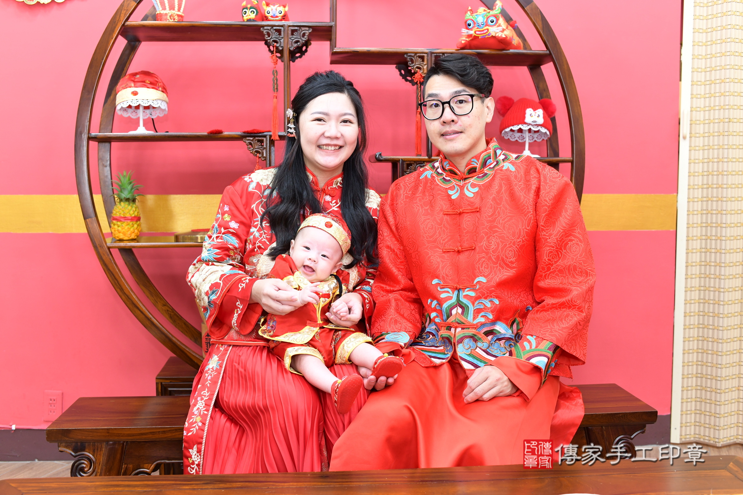 新北市永和區睿睿寶寶收涎推薦：傳家新北店收涎中國風會場，嬰兒古禮收涎收口水流程儀式、收涎吉祥話、收涎餅乾、收涎拍照。收涎證書。2025.7.22，照片2