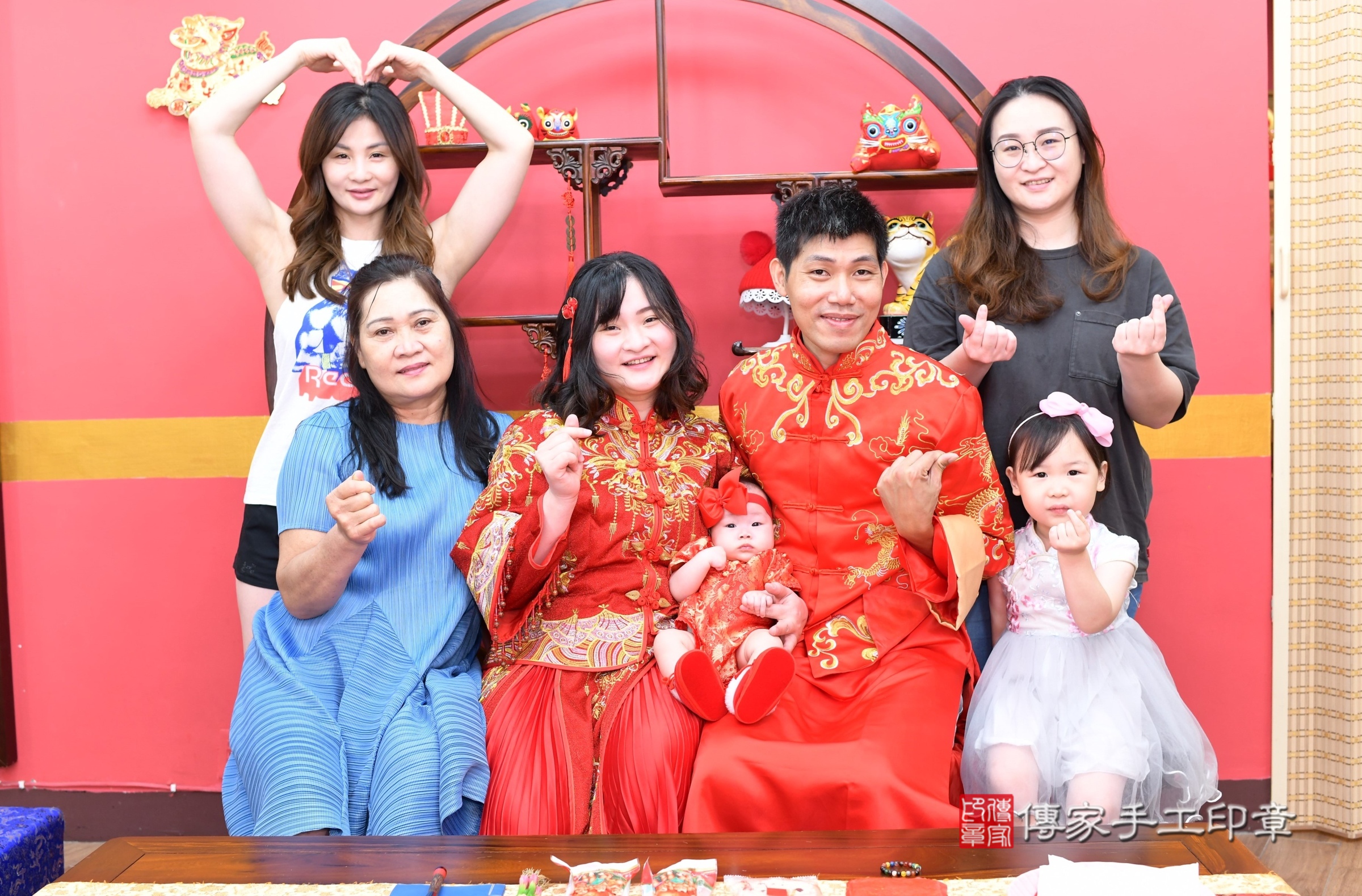新北市永和區榛榛寶寶收涎推薦：傳家新北店收涎中國風會場，嬰兒古禮收涎收口水流程儀式、收涎吉祥話、收涎餅乾、收涎拍照。收涎證書。2025.7.26，照片13
