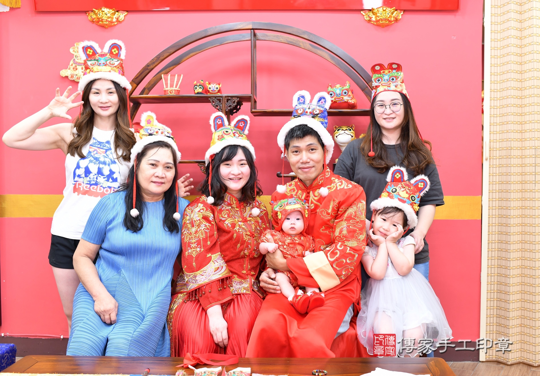 新北市永和區榛榛寶寶收涎推薦：傳家新北店收涎中國風會場，嬰兒古禮收涎收口水流程儀式、收涎吉祥話、收涎餅乾、收涎拍照。收涎證書。2025.7.26，照片15