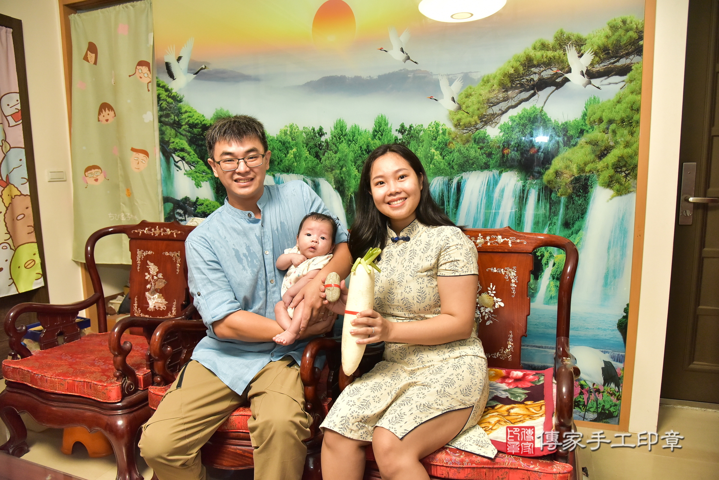 宸宸寶寶(新北市永和區到府嬰兒宸宸寶寶滿月剃頭理髮、到府嬰兒剃胎毛儀式吉祥話)。到府剃頭剃胎毛主持、專業拍照、證書。★購買「臍帶章、肚臍章、胎毛筆刷印章」贈送：剃頭、收涎、抓周，三選一。2025.7.30，照片8