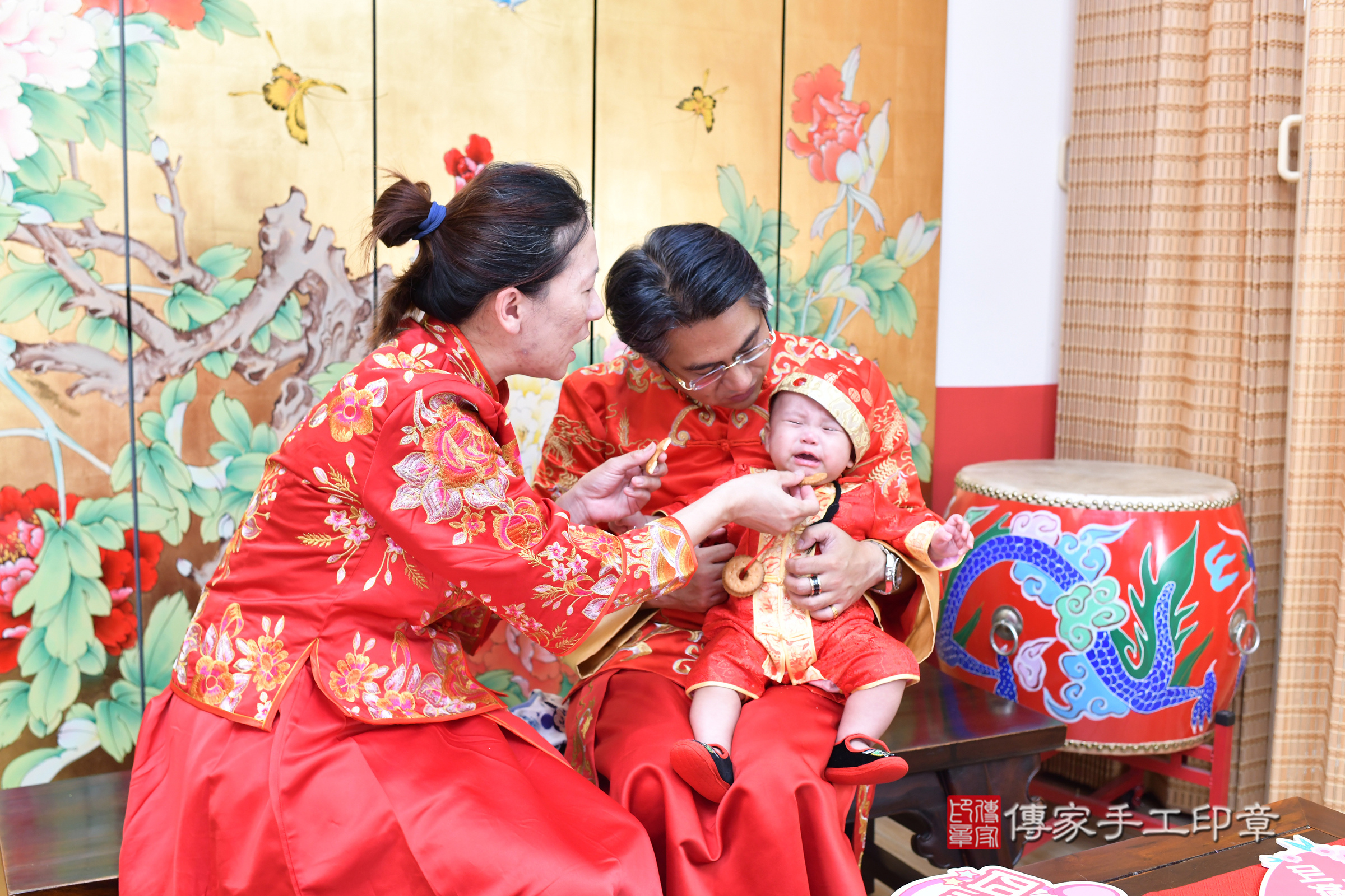 台北市大同區恩恩寶寶收涎推薦：傳家台北店收涎中國風會場，嬰兒古禮收涎收口水流程儀式、收涎吉祥話、收涎餅乾、收涎拍照。收涎證書。2025.7.26，照片12