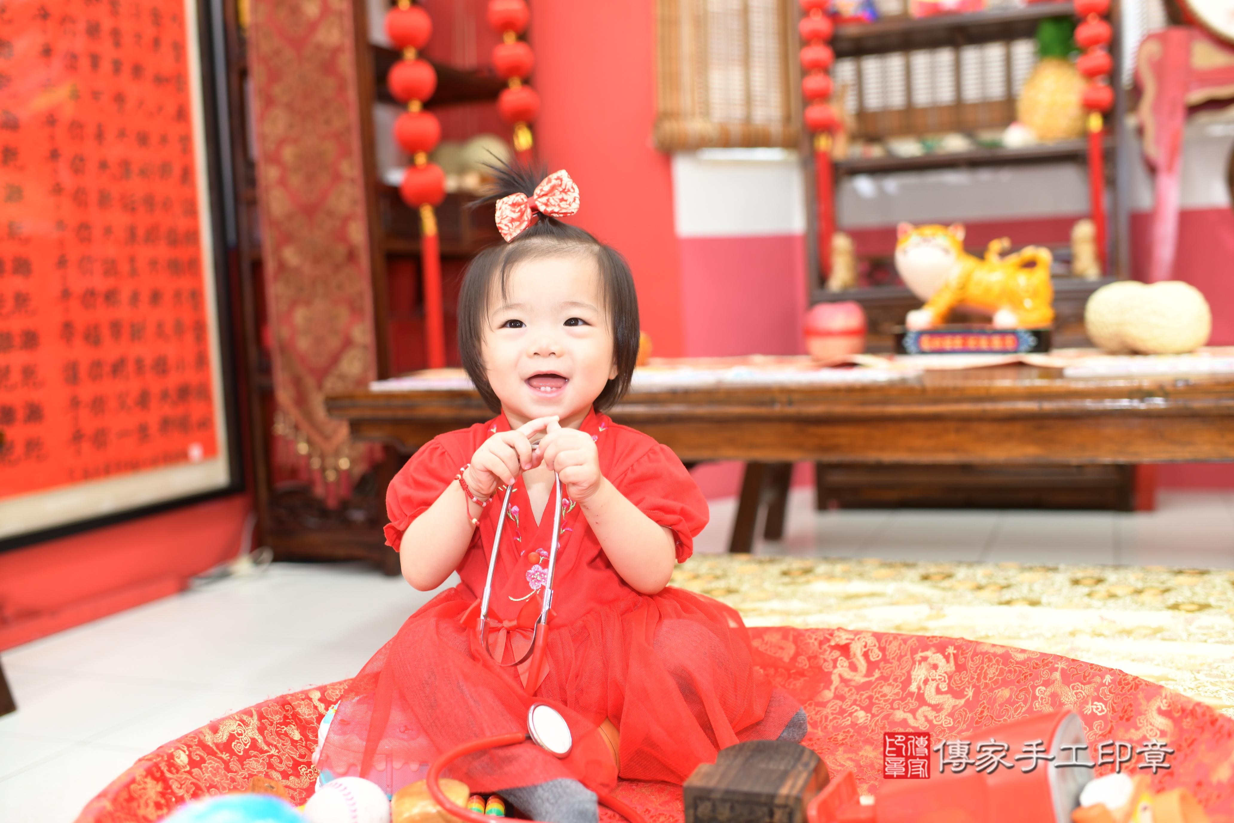 笑聲與祝福交織:抓週儀式的美好記憶!高雄 .....照:15