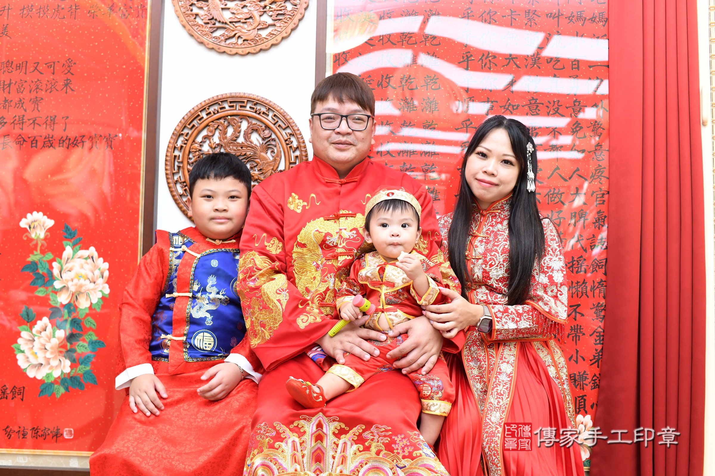 台北市大同區小鋒寶寶抓周推薦：傳家台北店抓周度脺中國風會場，嬰兒古禮抓周流程儀式吉祥話、抓周道具物品24種、拍照。抓周證書。2025.8.8，照片11