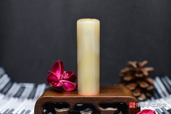 步步高升絲透質感的赤牛角開運印章、赤牛角臍帶印章 傳家手工印章 新竹店 2025.8.20