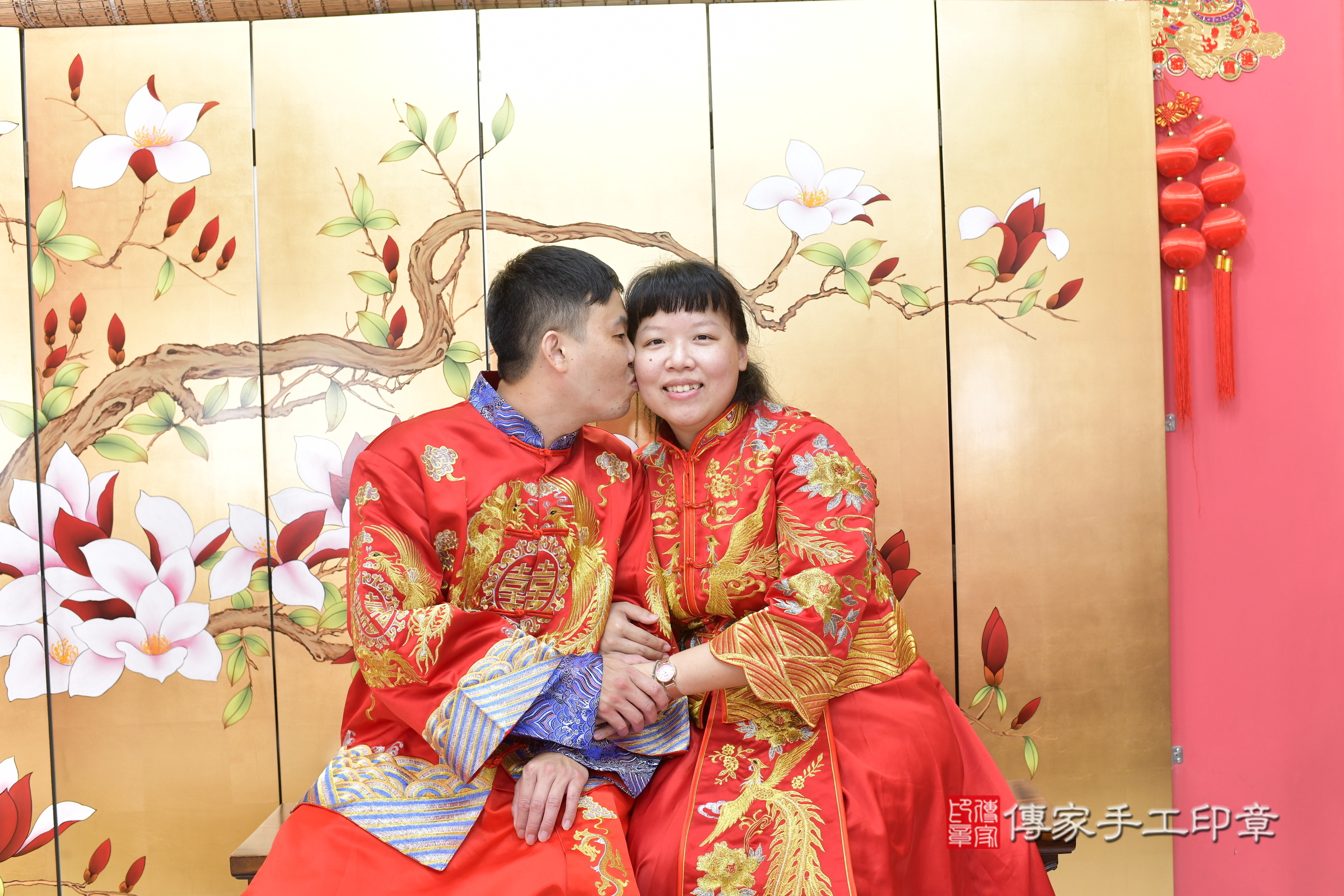 新竹市香山區小宥寶寶抓周推薦：傳家新竹店抓周度脺中國風會場，嬰兒古禮抓周流程儀式吉祥話、抓周道具物品24種、拍照。抓周證書。2025.8.17，照片5