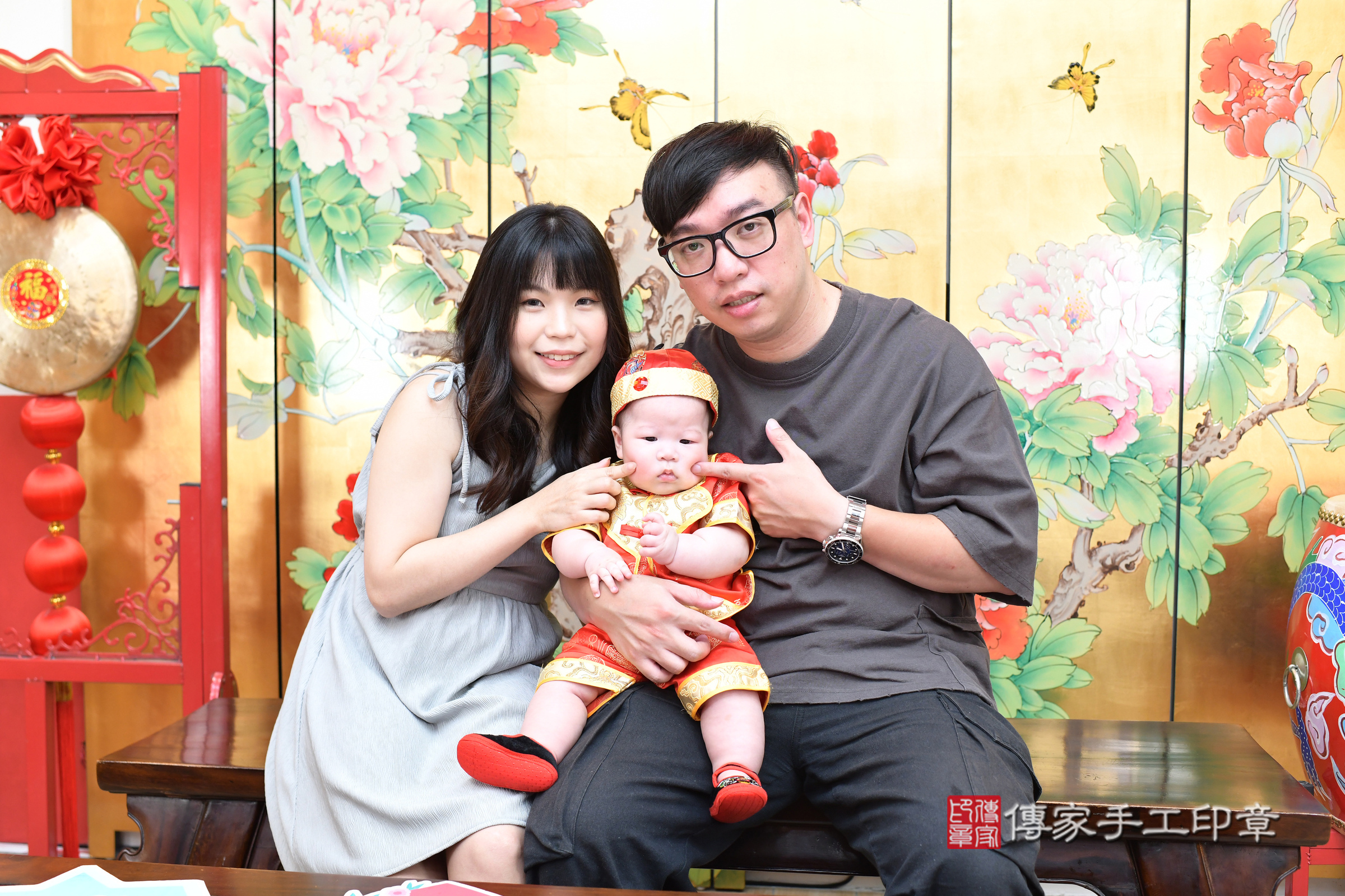 台北市大同區宸宸寶寶收涎推薦：傳家台北店收涎中國風會場，嬰兒古禮收涎收口水流程儀式、收涎吉祥話、收涎餅乾、收涎拍照。收涎證書。2025.8.16，照片3