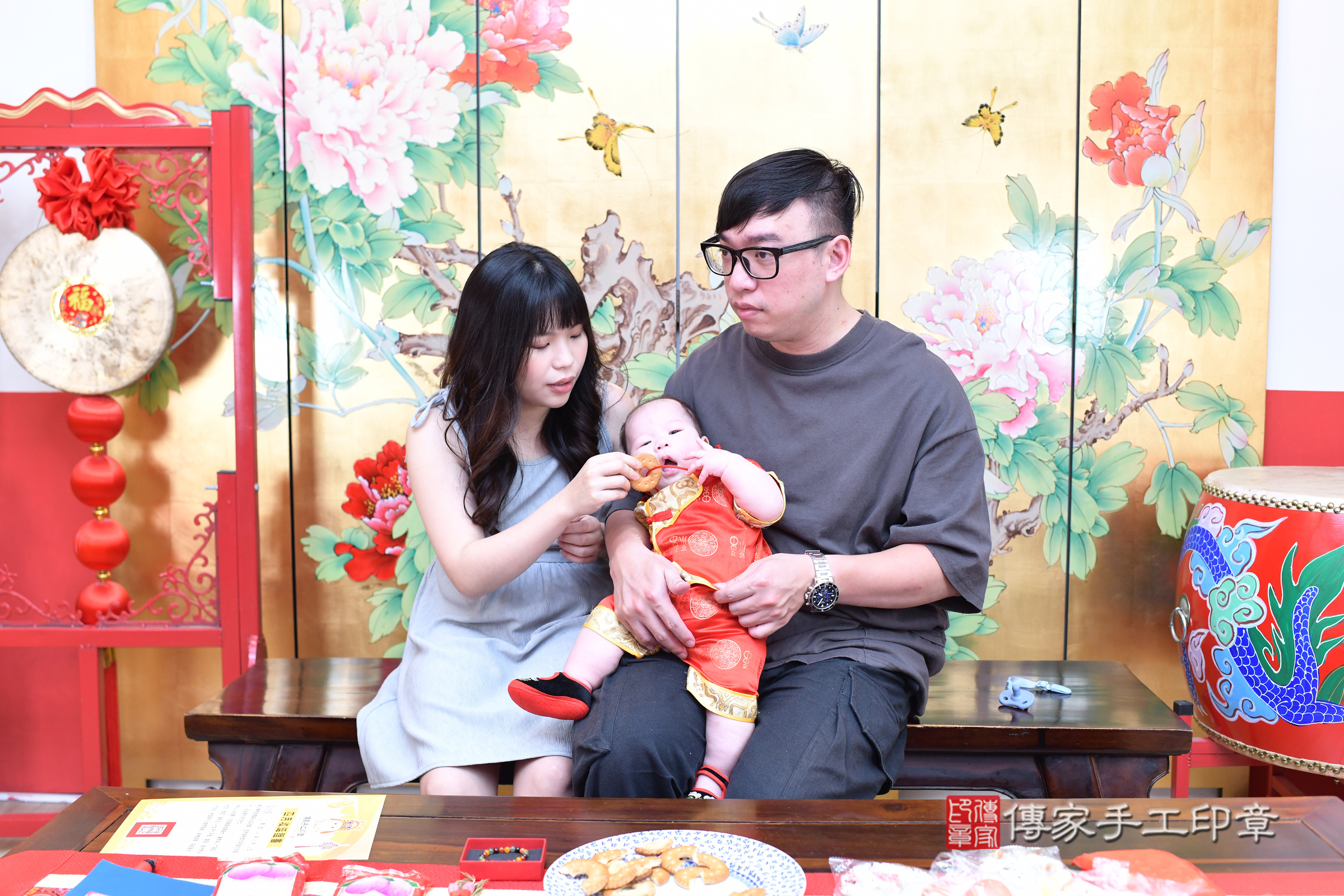 台北市大同區宸宸寶寶收涎推薦：傳家台北店收涎中國風會場，嬰兒古禮收涎收口水流程儀式、收涎吉祥話、收涎餅乾、收涎拍照。收涎證書。2025.8.16，照片16