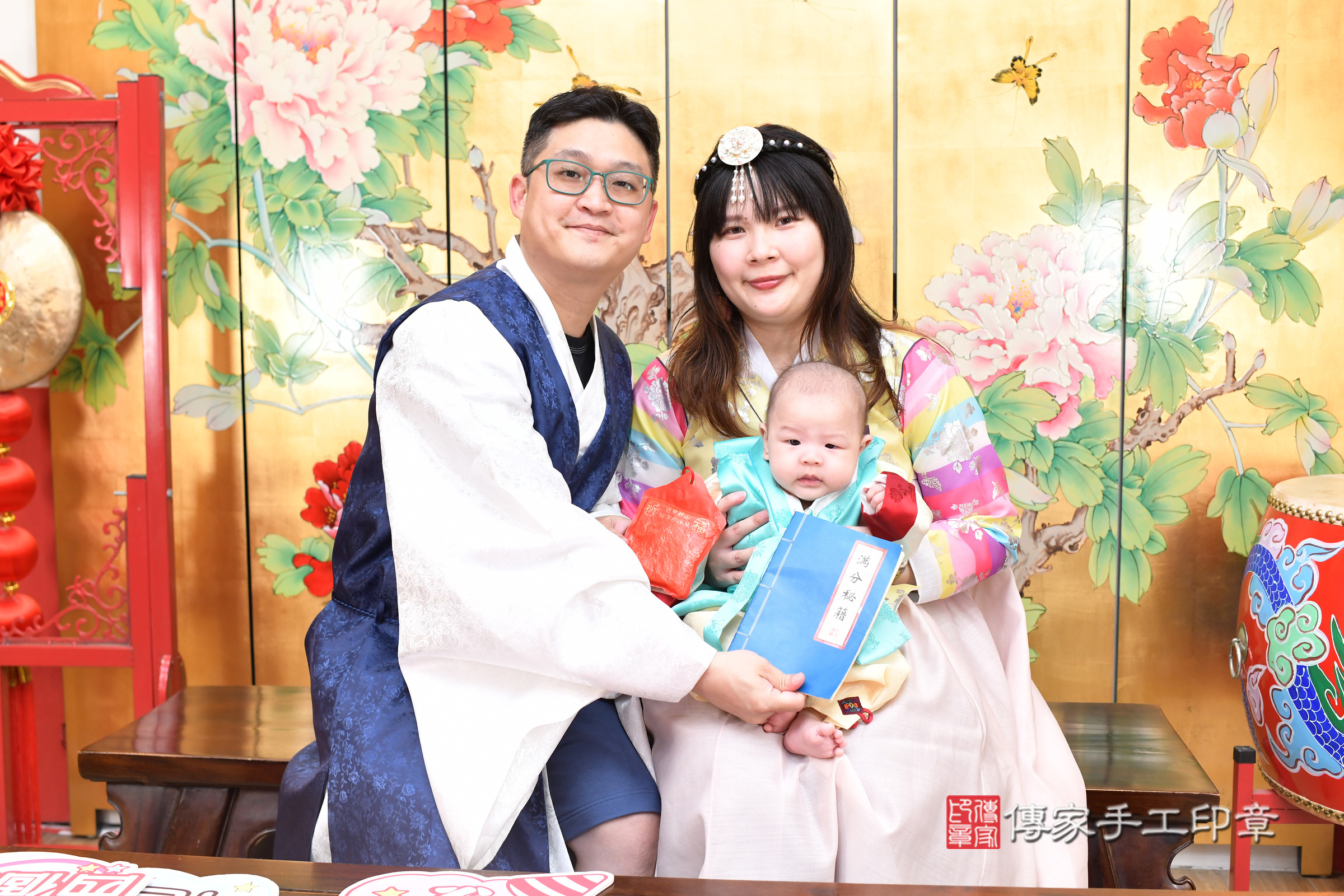 台北市大同區彤彤寶寶收涎推薦：傳家台北店收涎中國風會場，嬰兒古禮收涎收口水流程儀式、收涎吉祥話、收涎餅乾、收涎拍照。收涎證書。2025.8.17，照片8