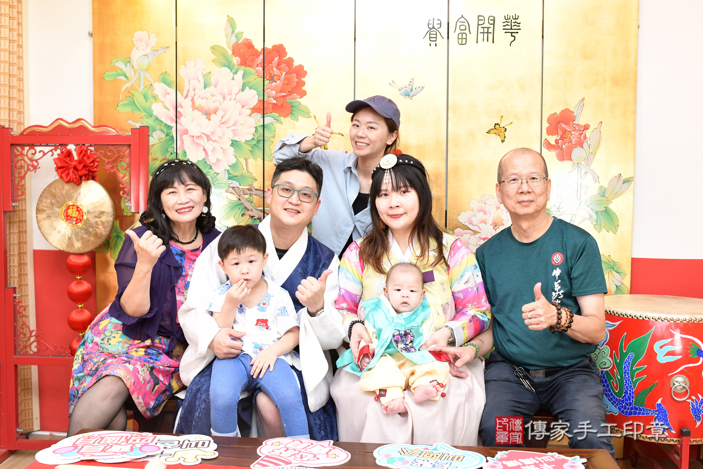 台北市大同區彤彤寶寶收涎推薦：傳家台北店收涎中國風會場，嬰兒古禮收涎收口水流程儀式、收涎吉祥話、收涎餅乾、收涎拍照。收涎證書。2025.8.17，照片9
