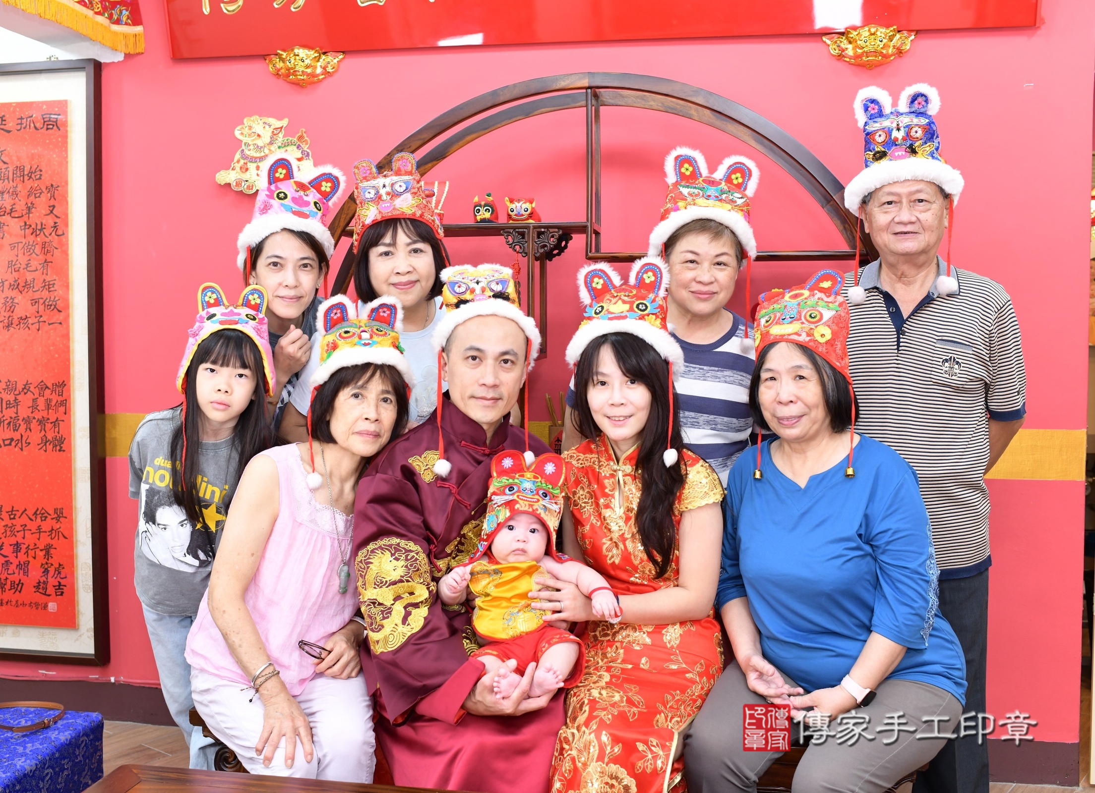 新北市永和區叡叡寶寶收涎推薦：傳家新北店收涎中國風會場，嬰兒古禮收涎收口水流程儀式、收涎吉祥話、收涎餅乾、收涎拍照。收涎證書。2025.8.27，照片4