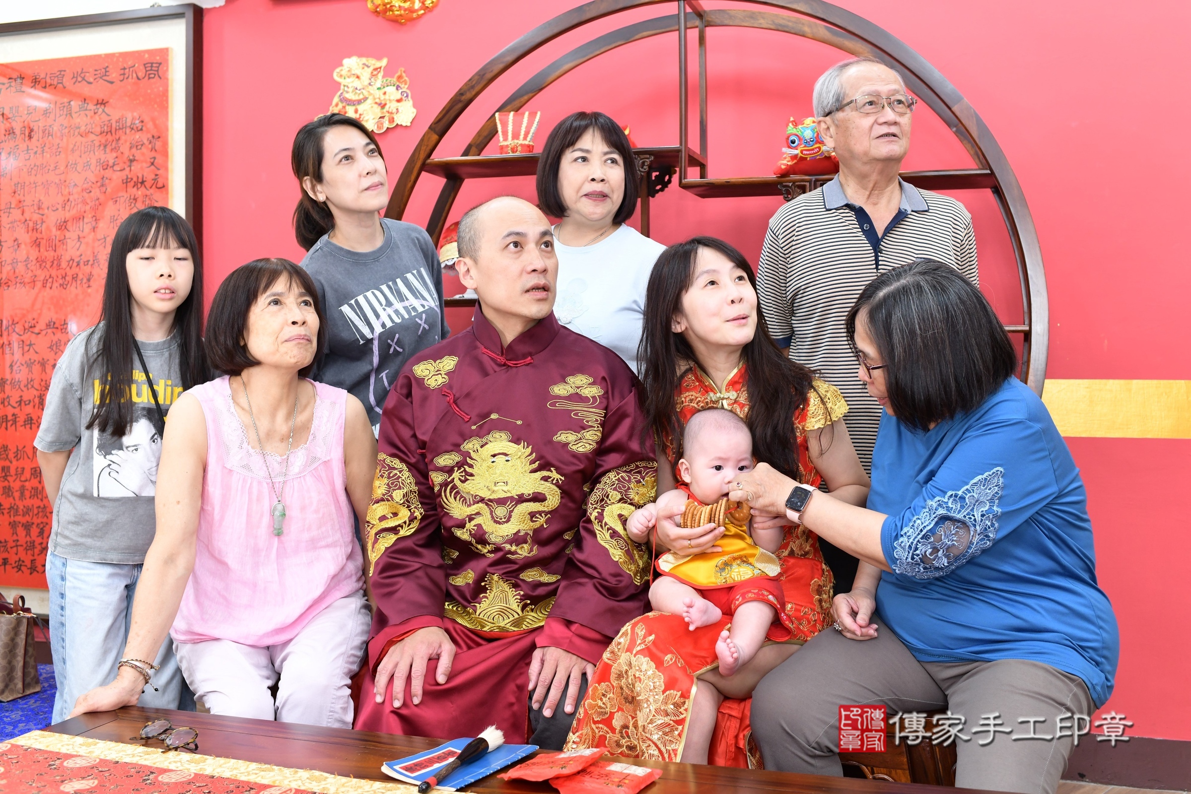新北市永和區叡叡寶寶收涎推薦：傳家新北店收涎中國風會場，嬰兒古禮收涎收口水流程儀式、收涎吉祥話、收涎餅乾、收涎拍照。收涎證書。2025.8.27，照片6