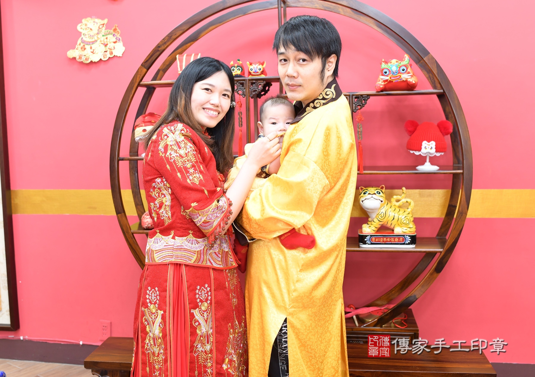 新北市永和區小勝寶寶收涎推薦：傳家新北店收涎中國風會場，嬰兒古禮收涎收口水流程儀式、收涎吉祥話、收涎餅乾、收涎拍照。收涎證書。2025.8.30，照片13