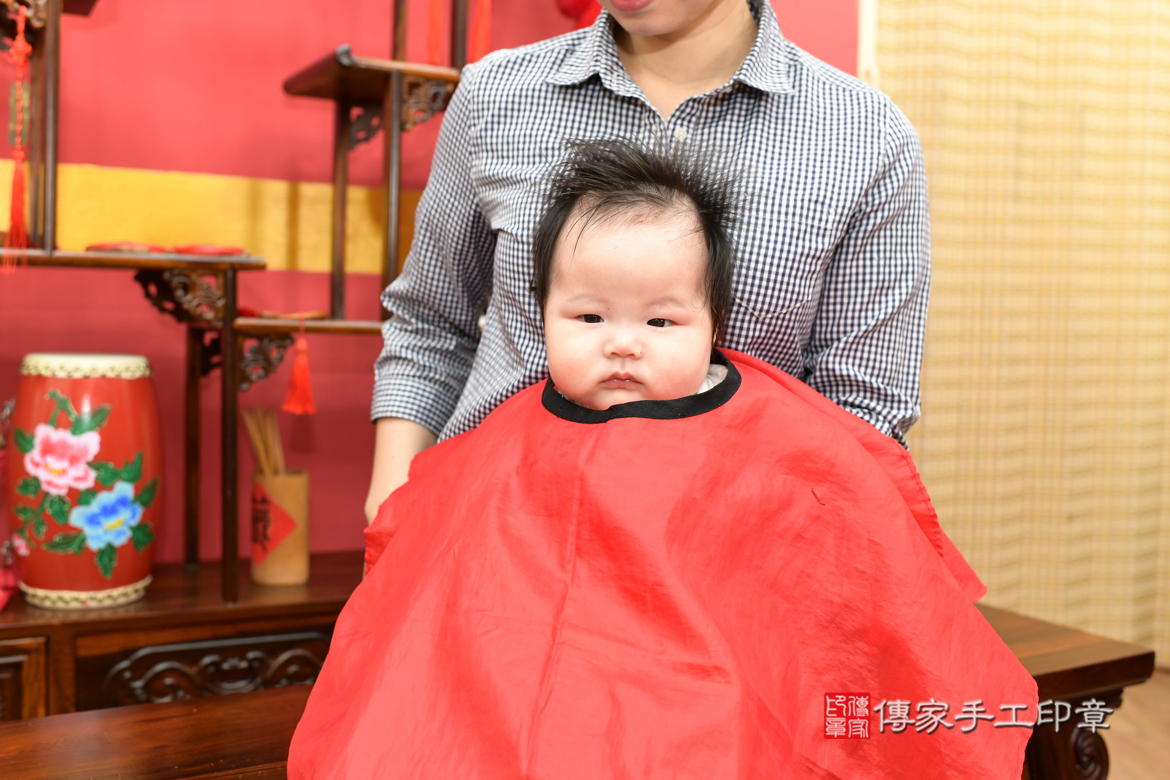 小醇寶寶(新北市永和區嬰兒寶寶滿月剃頭理髮、嬰兒剃胎毛儀式吉祥話)。中國風會場，爸媽寶貝穿「日中韓」古裝禮服。專業拍照、證書。★購買「臍帶章、肚臍章、胎毛筆刷印章」贈送：剃頭、收涎、抓周，三選一。2025.9.6，照片14