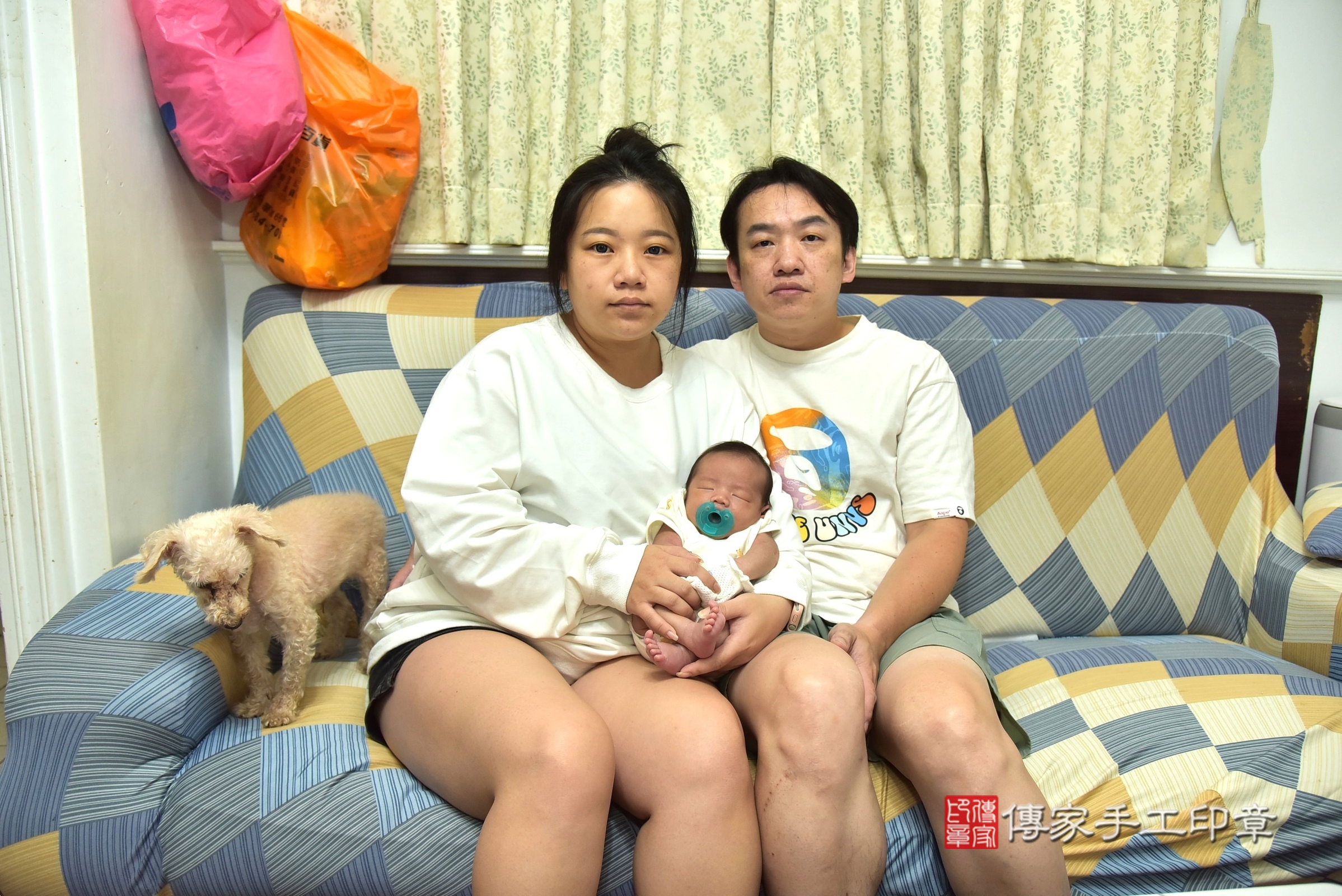 墨墨寶寶(新北市樹林區到府嬰兒墨墨寶寶滿月剃頭理髮、到府嬰兒剃胎毛儀式吉祥話)。到府剃頭剃胎毛主持、專業拍照、證書。★購買「臍帶章、肚臍章、胎毛筆刷印章」贈送：剃頭、收涎、抓周，三選一。2025.9.7，照片2