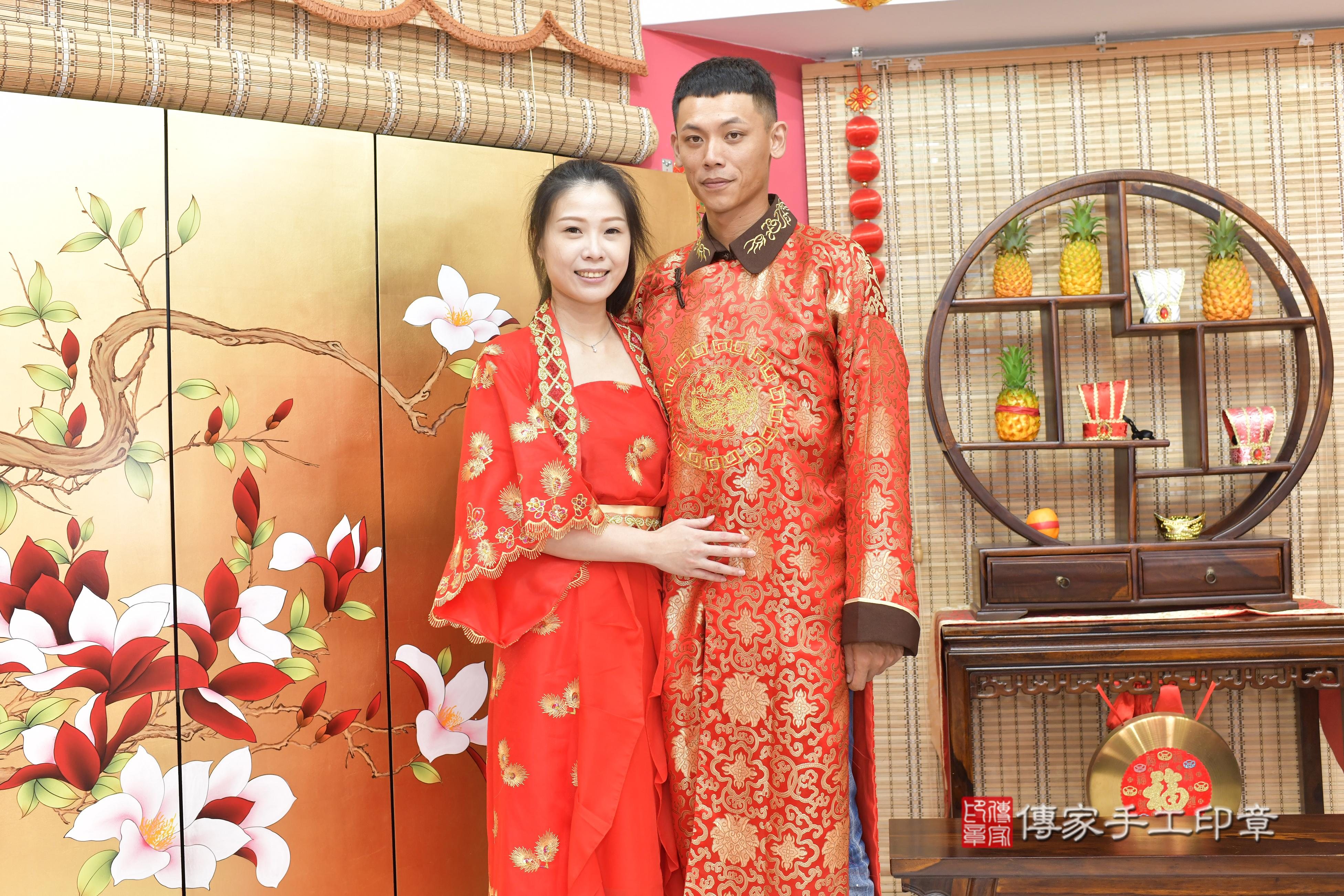 傳家手工印章新竹店、抓周、度脺、美式風會場、傳家嬰兒古禮、吉祥話、抓周道具物品24種、拍照。抓周證書。寶寶抓周、滿周歲、生日快樂、祝福