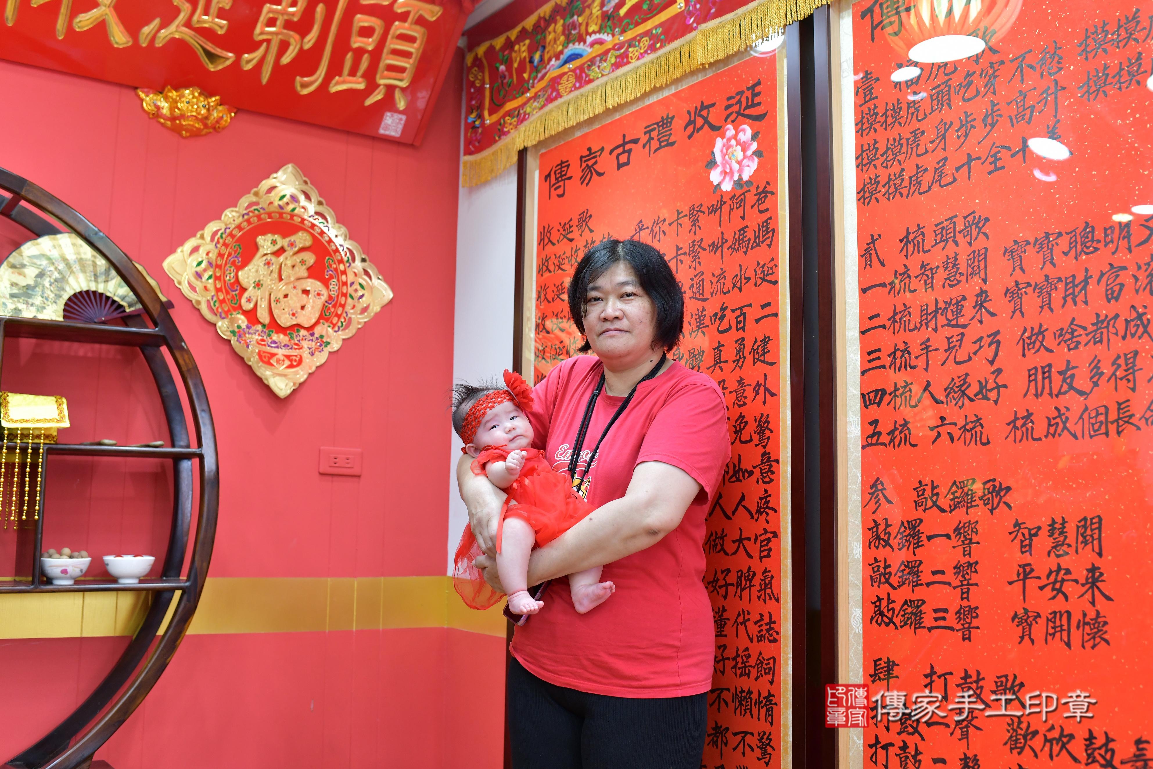 傳家手工印章桃園店、抓周、度脺、美式風會場、傳家嬰兒古禮、吉祥話、抓周道具物品24種、拍照。抓周證書。寶寶抓周、滿周歲、生日快樂、祝福