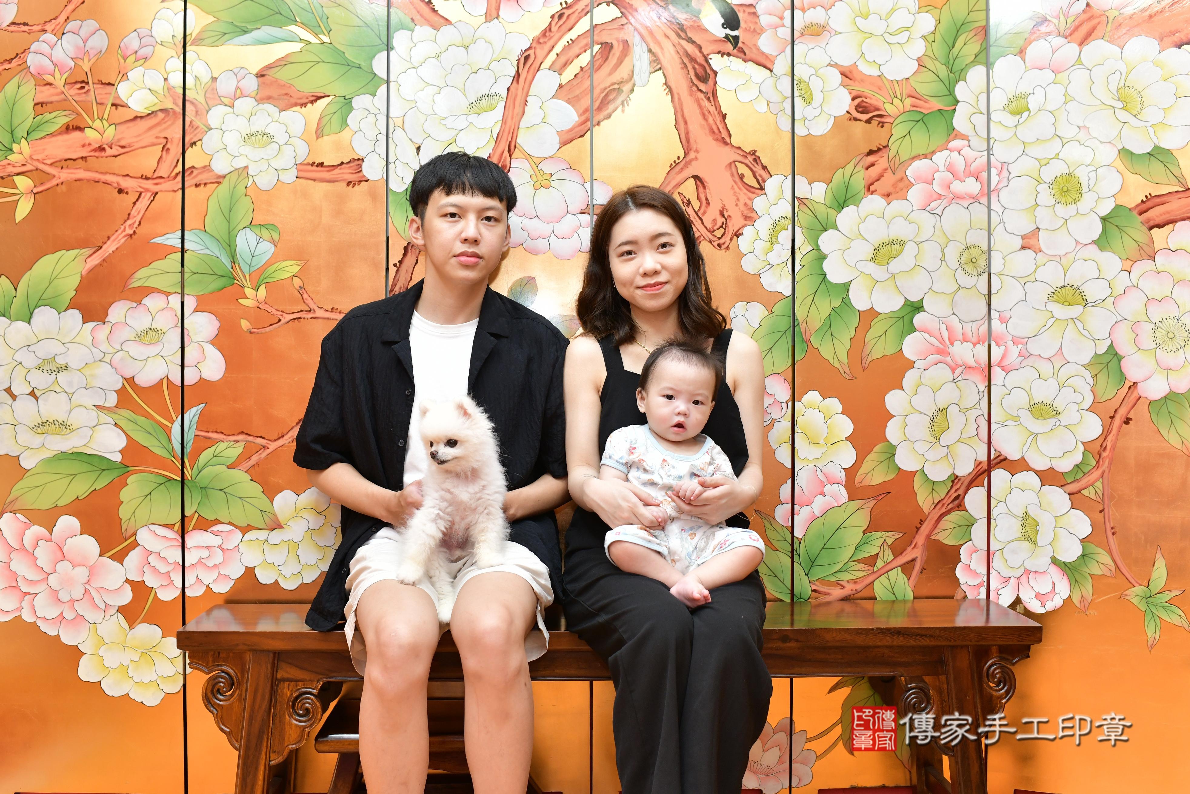 傳家手工印章桃園店、抓周、度脺、美式風會場、傳家嬰兒古禮、吉祥話、抓周道具物品24種、拍照。抓周證書。寶寶抓周、滿周歲、生日快樂、祝福