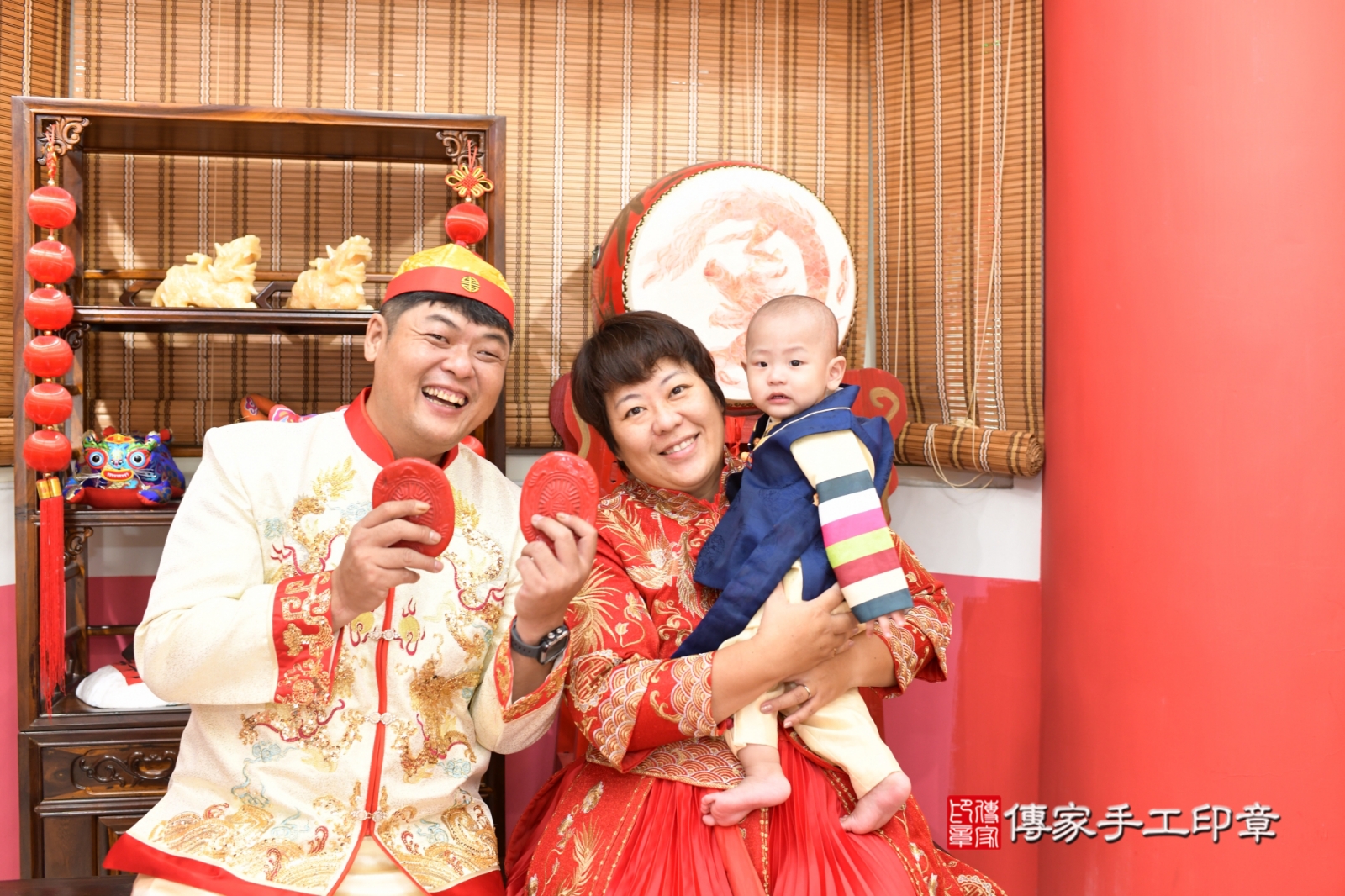 美式抓周駿駿寶貝幸福成長的第一步，美式抓週儀式精采回顧。高雄市駿駿寶貝抓周推薦：傳家高雄店美式風格抓周。2025.10.3，照片10