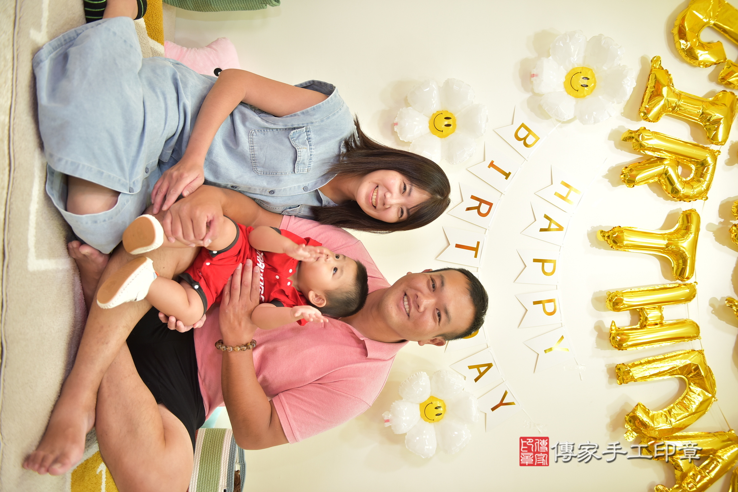 台南市永康區翔翔寶寶抓周推薦：傳家台南店抓周度脺現代美式會場及中國風會場，嬰兒古禮抓周流程儀式吉祥話、抓周道具物品24種、拍照。抓周證書。2025.9.20，照片16
