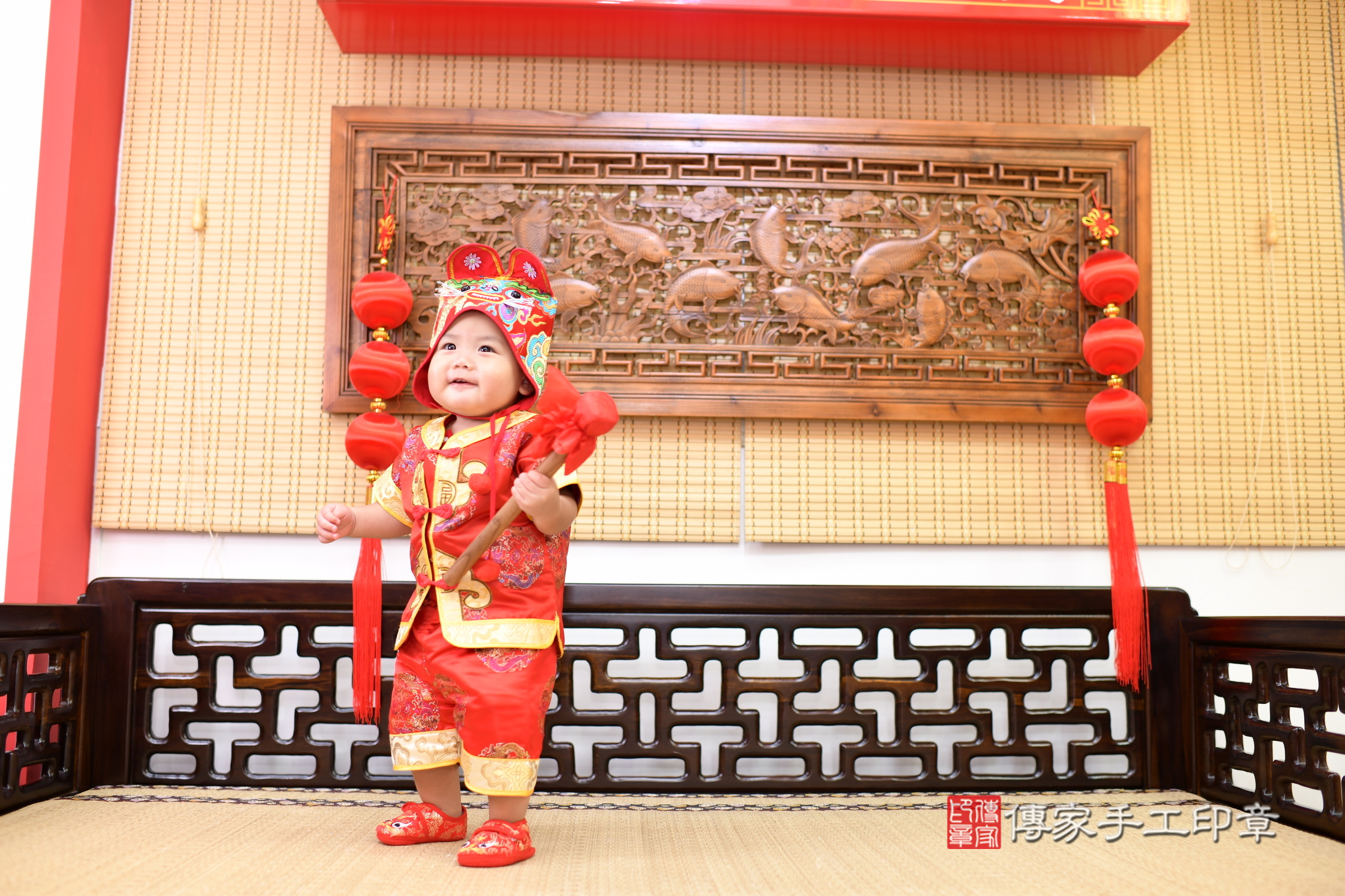 台南市永康區翔翔寶寶抓周推薦：傳家台南店抓周度脺現代美式會場及中國風會場，嬰兒古禮抓周流程儀式吉祥話、抓周道具物品24種、拍照。抓周證書。2025.9.20，照片14