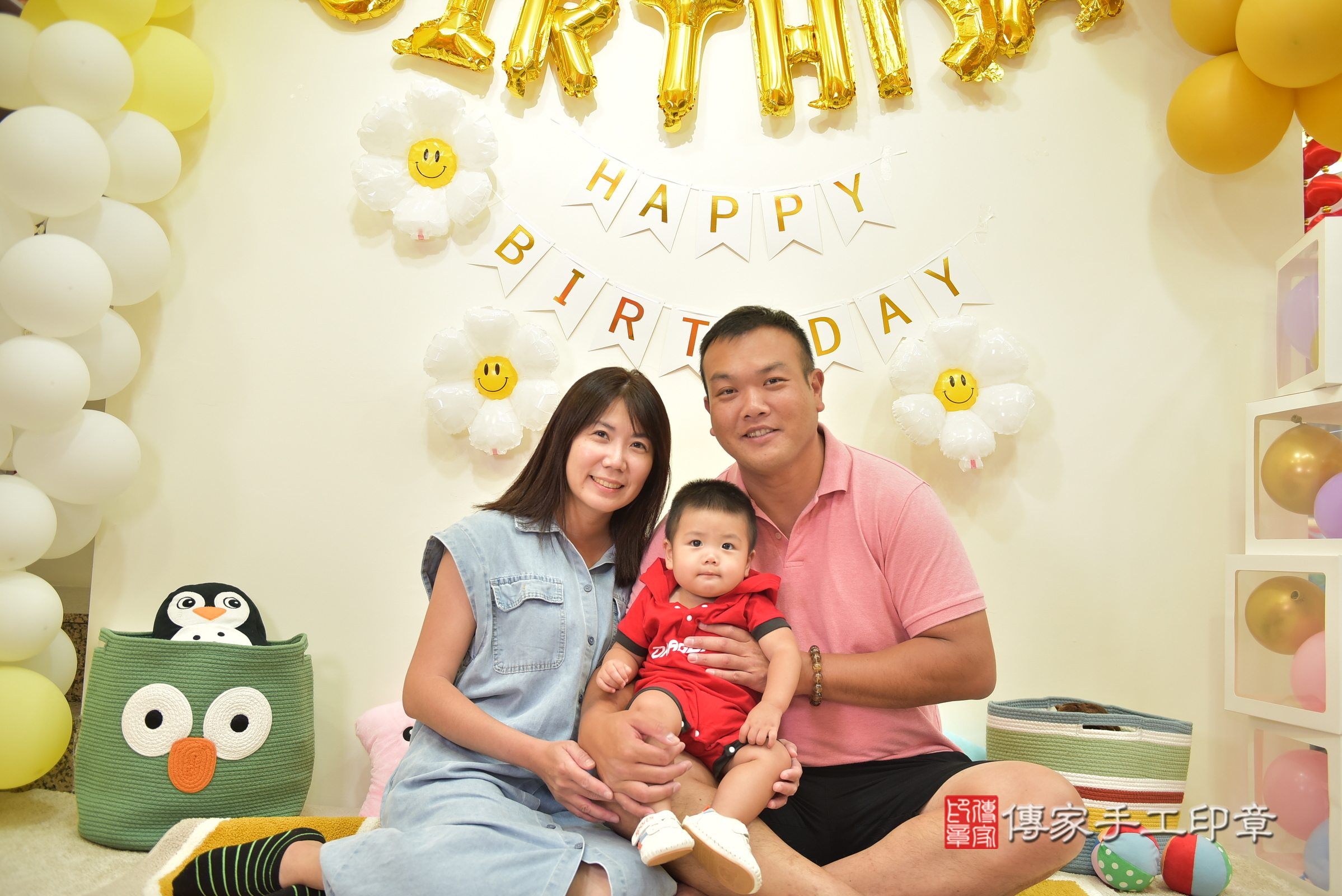 台南市永康區翔翔寶寶抓周推薦：傳家台南店抓周度脺現代美式會場及中國風會場，嬰兒古禮抓周流程儀式吉祥話、抓周道具物品24種、拍照。抓周證書。2025.9.20，照片2